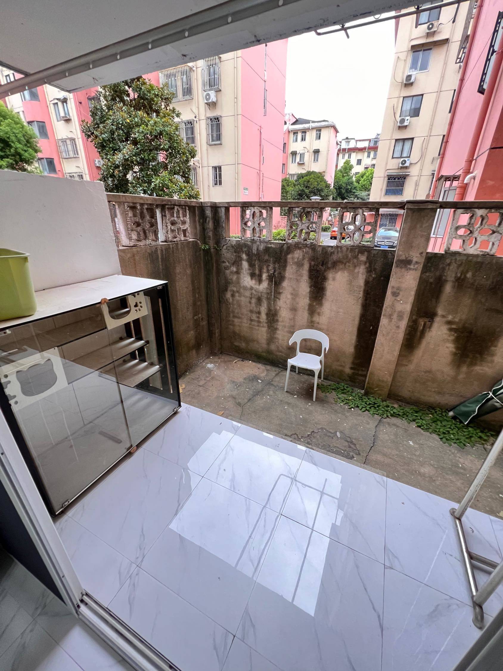 Shanghai-Pudong-Cozy Home,Clean&Comfy,No Gender Limit,Hustle & Bustle,“Friends”,Chilled,LGBTQ Friendly,Pet Friendly