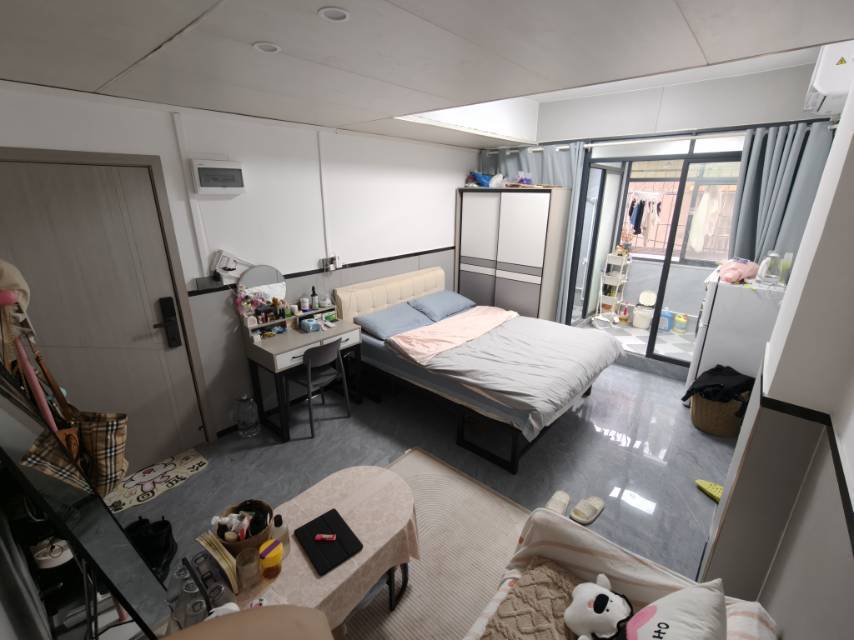 Shenzhen-Longhua-40RMB/Night,Cozy Home,Clean&Comfy,No Gender Limit,Hustle & Bustle,“Friends”,Chilled,LGBTQ Friendly,Pet Friendly