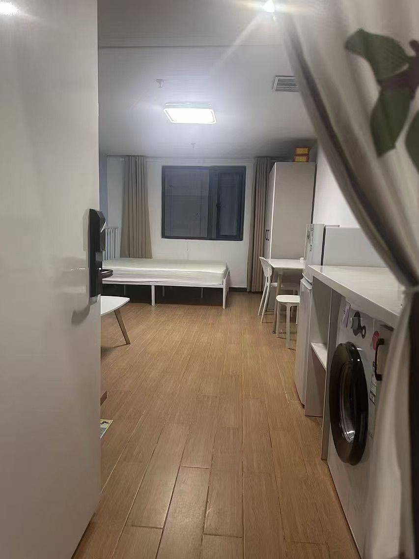 Beijing-Chaoyang-Cozy Home,Clean&Comfy,No Gender Limit,Hustle & Bustle,“Friends”,Chilled,LGBTQ Friendly,Pet Friendly