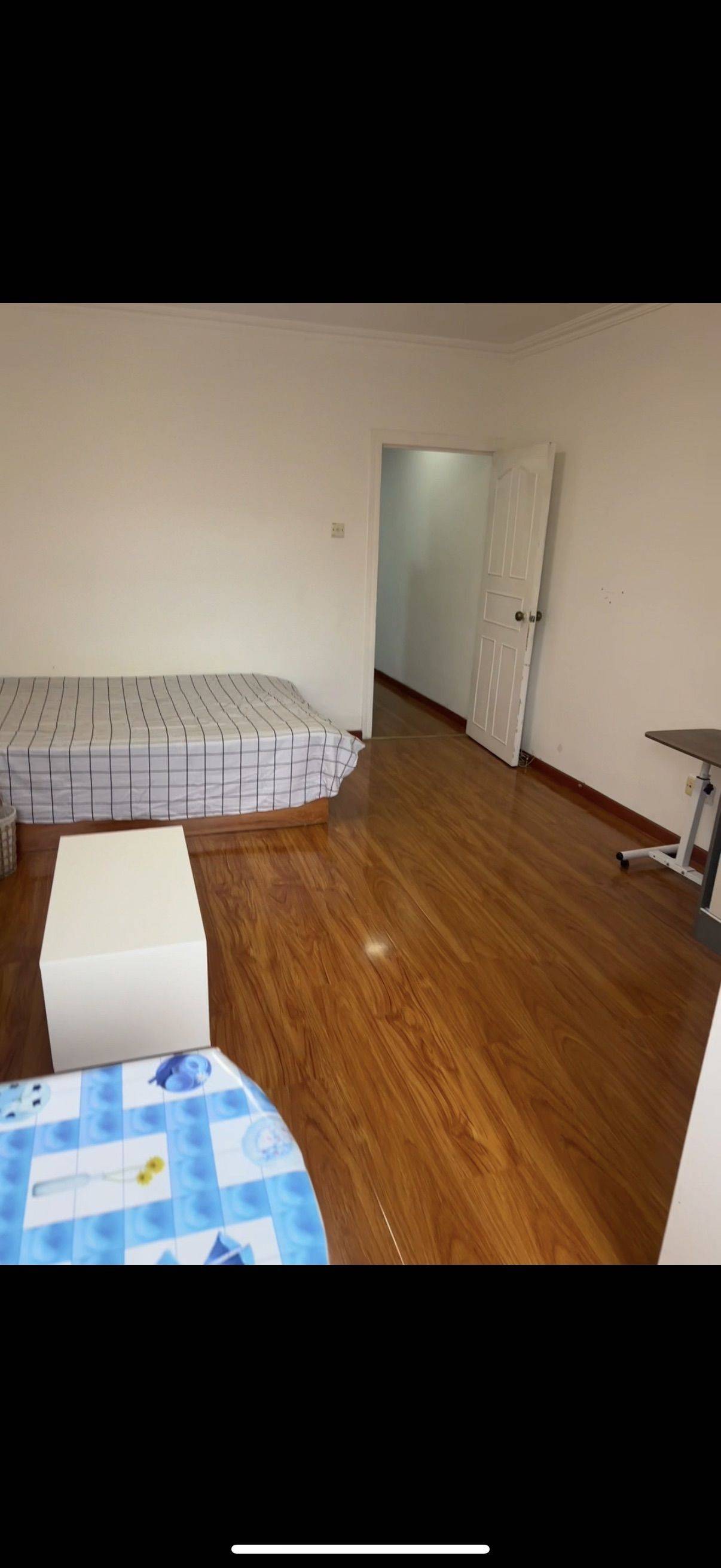 Beijing-Chaoyang-Shared Apartment,Seeking Flatmate