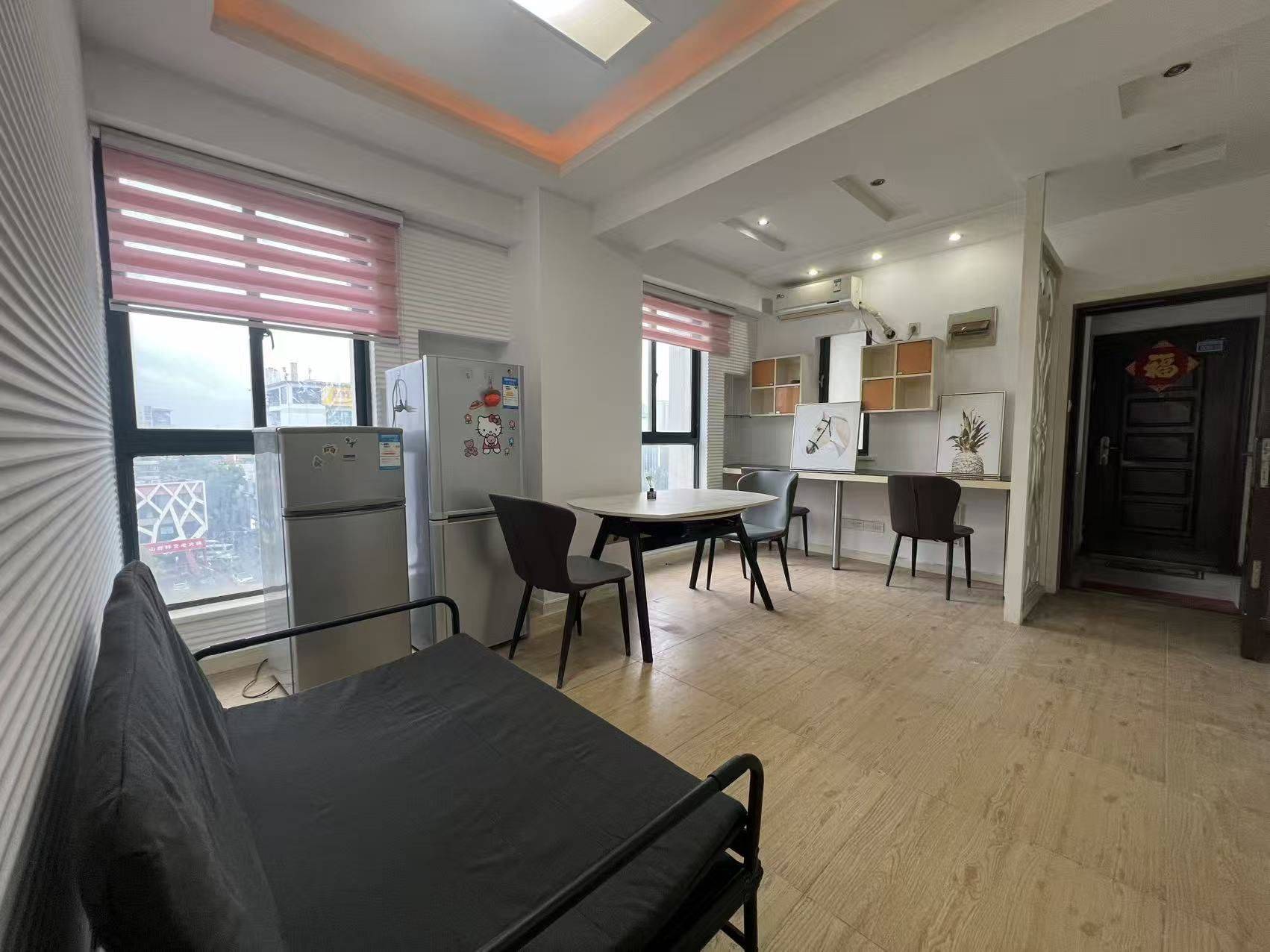 Nanjing-Jiangning-Cozy Home,Clean&Comfy,No Gender Limit,Hustle & Bustle