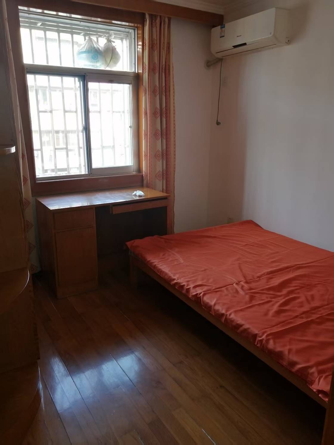 Nanjing-Gulou-Cozy Home,Clean&Comfy,No Gender Limit,Hustle & Bustle,“Friends”,Chilled,LGBTQ Friendly,Pet Friendly