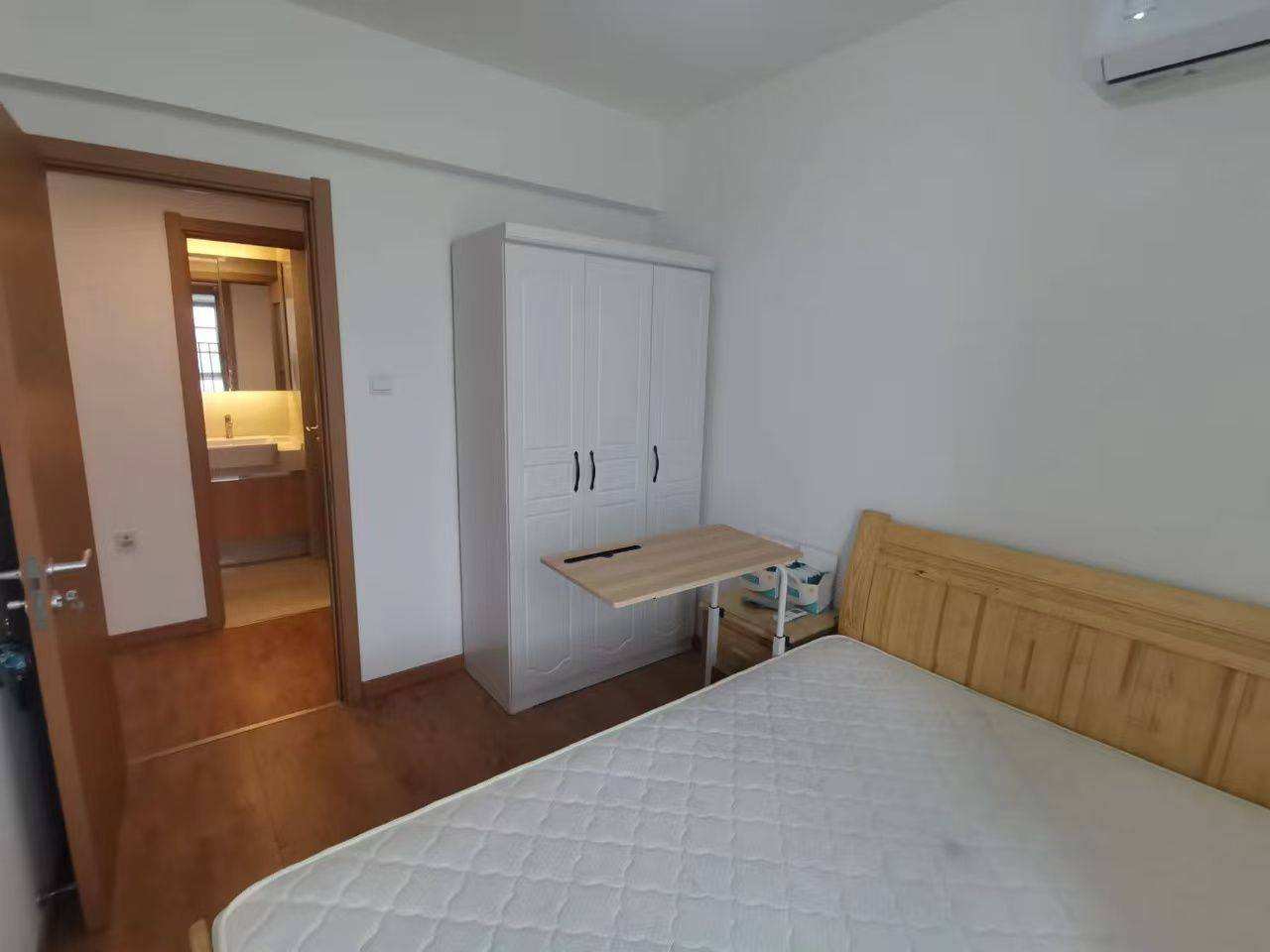 Wuhan-Jiangxia-Cozy Home,No Gender Limit