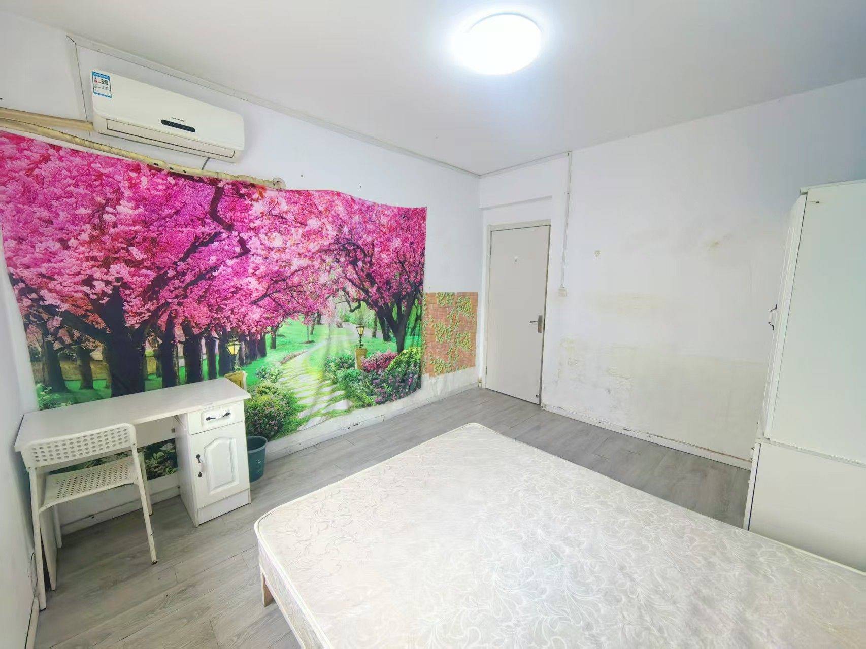 Nanjing-Jiangning-Cozy Home,Clean&Comfy,No Gender Limit,Hustle & Bustle,“Friends”,Chilled,LGBTQ Friendly