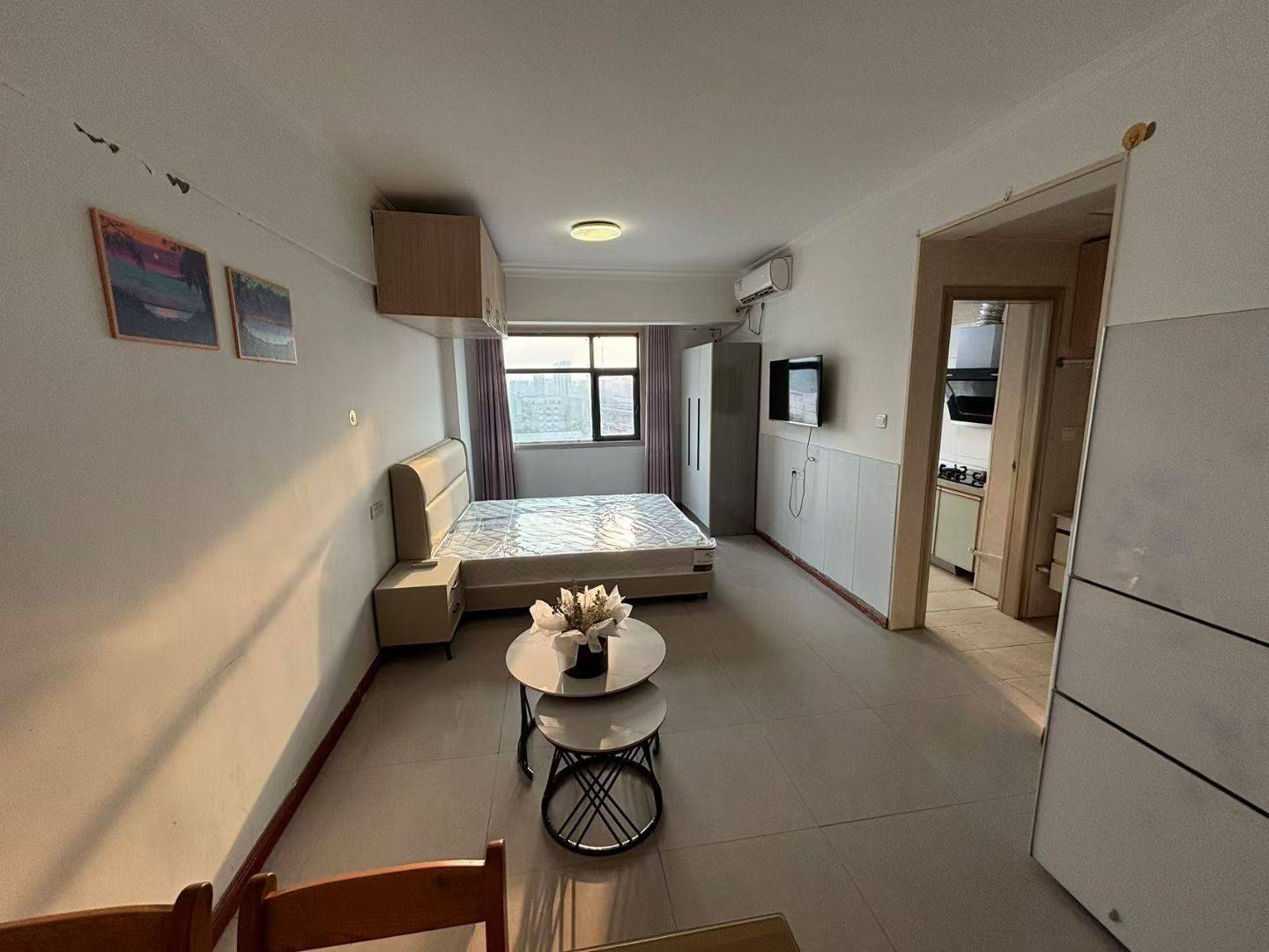 Zhengzhou-Guancheng-Cozy Home,Clean&Comfy,No Gender Limit,Hustle & Bustle,“Friends”,Chilled,LGBTQ Friendly,Pet Friendly