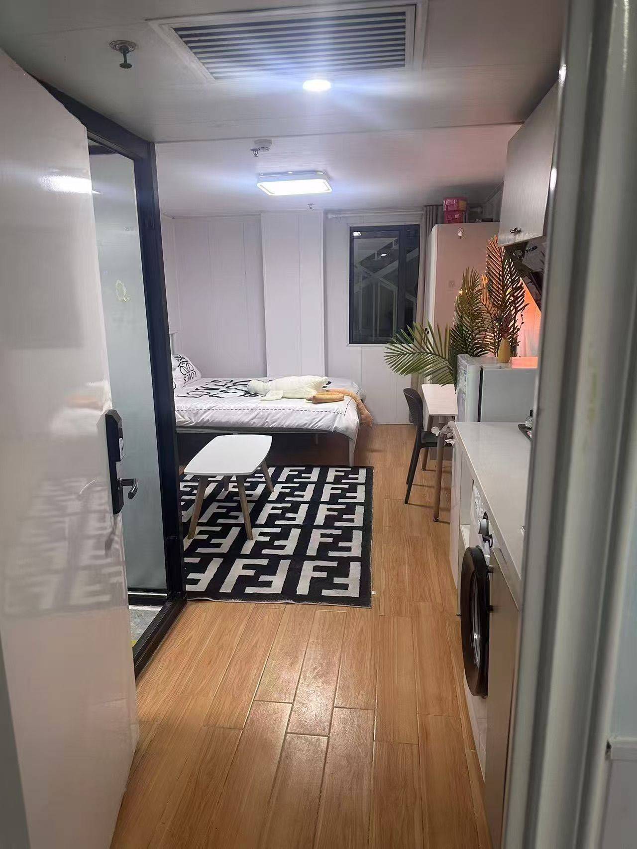 Beijing-Chaoyang-Cozy Home,Clean&Comfy,No Gender Limit,Hustle & Bustle,“Friends”,Chilled,LGBTQ Friendly,Pet Friendly