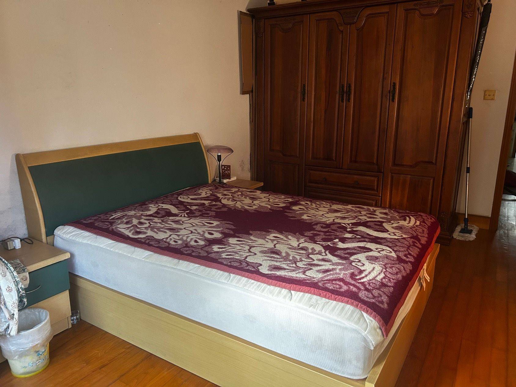 Shanghai-Pudong-Cozy Home,Clean&Comfy,No Gender Limit,Hustle & Bustle,“Friends”,Chilled,LGBTQ Friendly,Pet Friendly