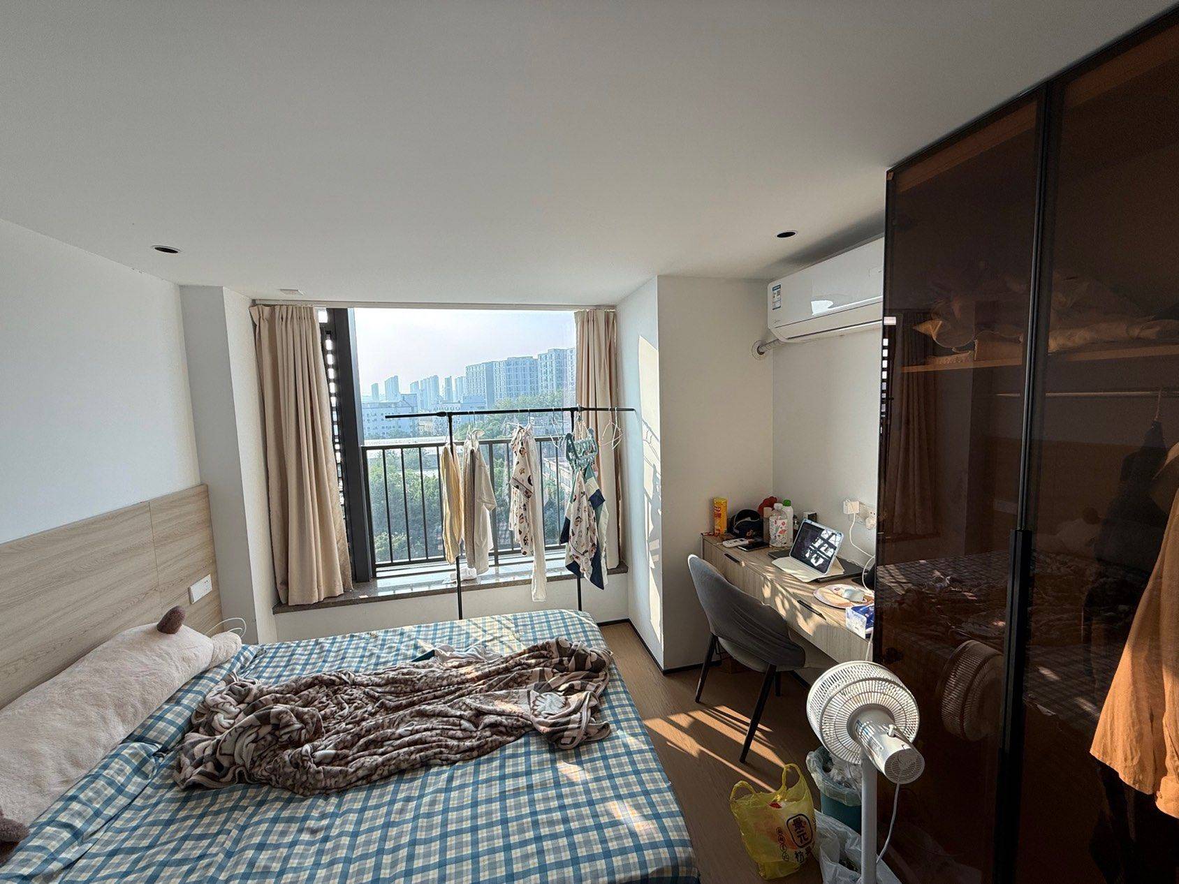 Hangzhou-Xiaoshan-Cozy Home,Clean&Comfy,No Gender Limit,Hustle & Bustle,“Friends”,Chilled,LGBTQ Friendly,Pet Friendly