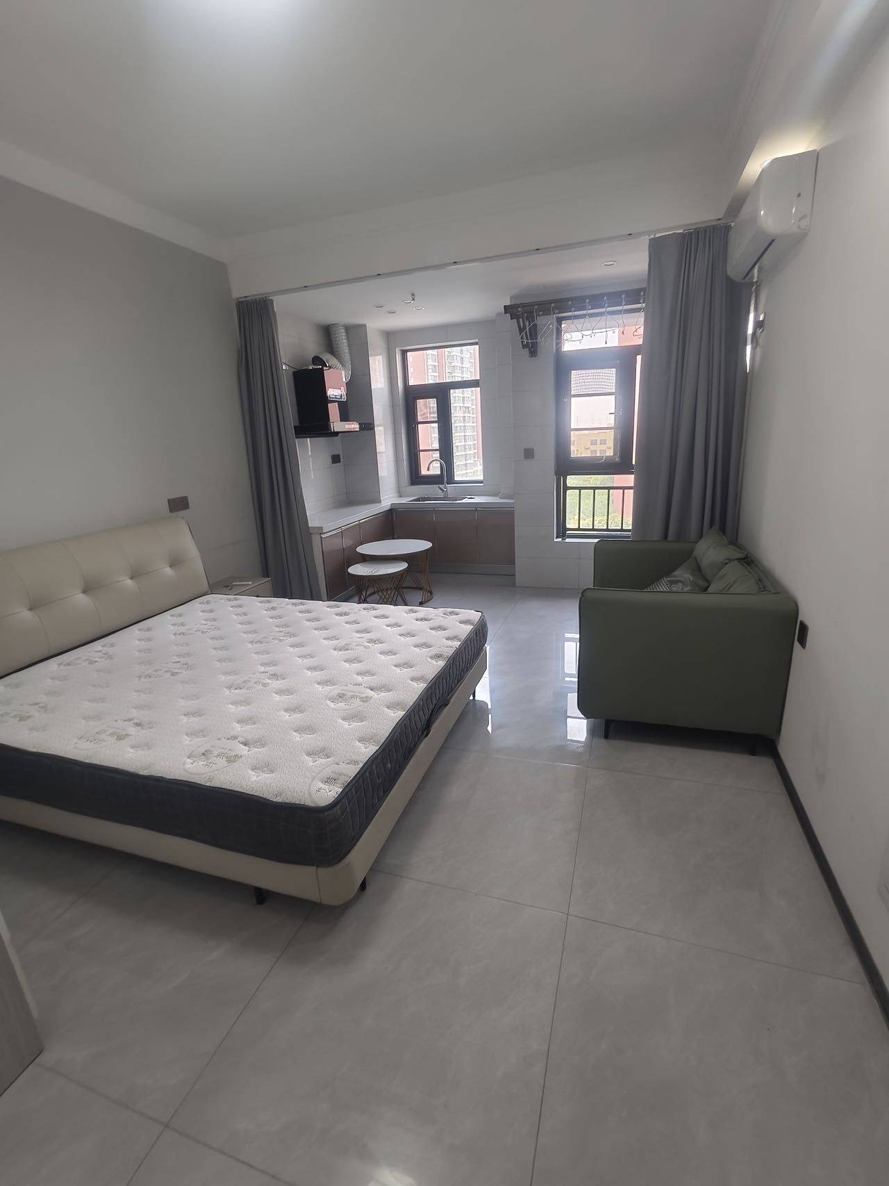 Zhengzhou-Jinshui-Cozy Home,Clean&Comfy,No Gender Limit