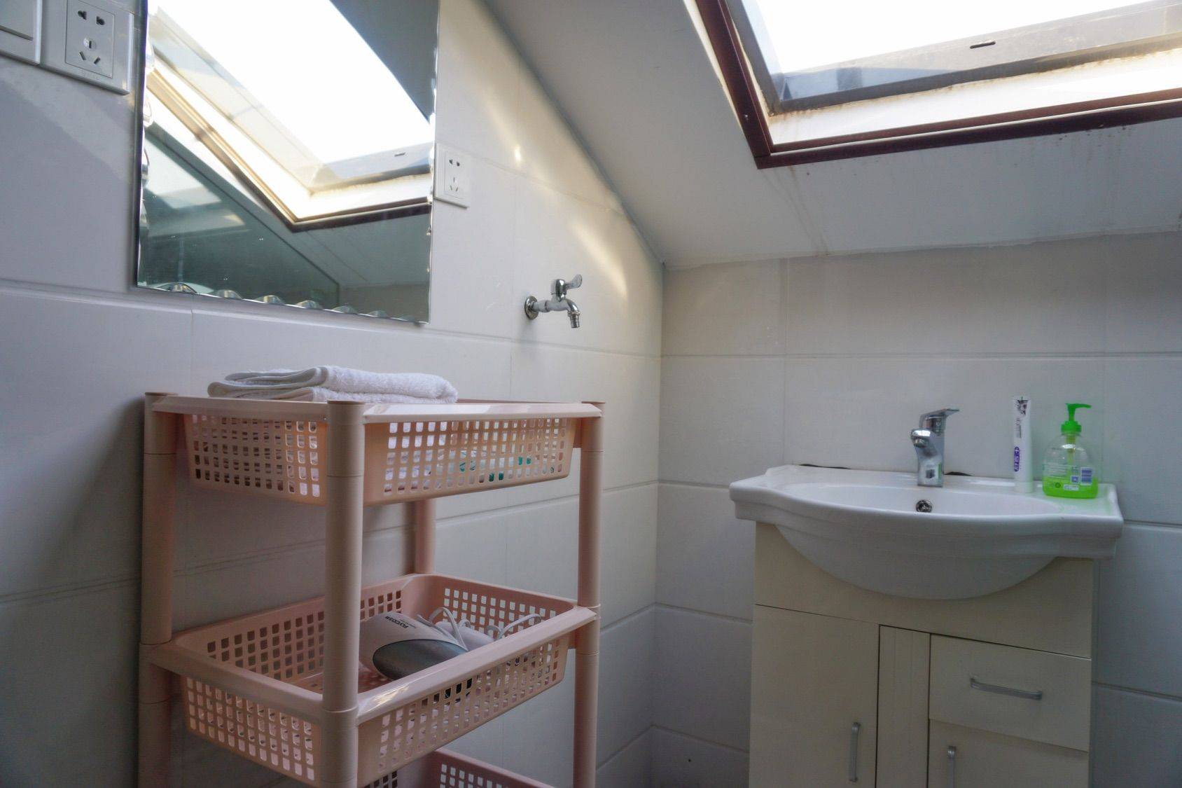 Shanghai-Pudong-Cozy Home,Clean&Comfy,No Gender Limit,Hustle & Bustle,“Friends”,Chilled