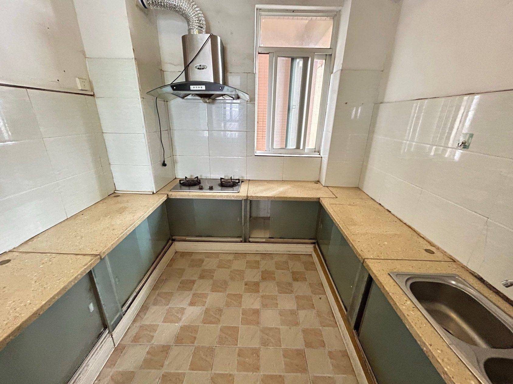 Wuhan-Hongshan-Cozy Home,Clean&Comfy,No Gender Limit,Hustle & Bustle,“Friends”,Chilled,LGBTQ Friendly,Pet Friendly