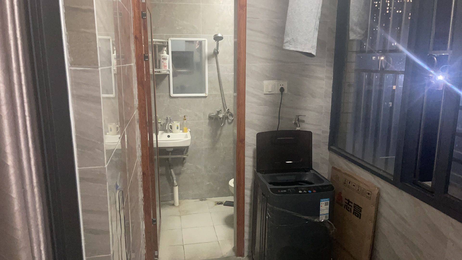 Shenzhen-BaoAn-Clean&Comfy,No Gender Limit