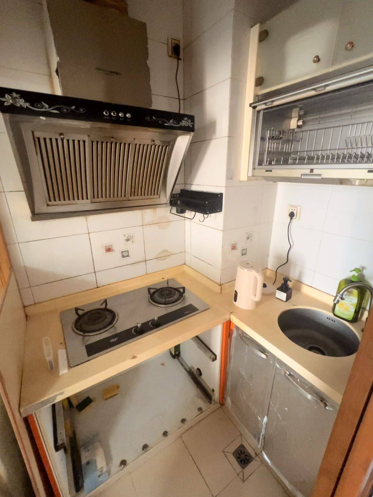 Shenzhen-Futian-Cozy Home,Clean&Comfy,No Gender Limit,Hustle & Bustle,“Friends”,Chilled,LGBTQ Friendly