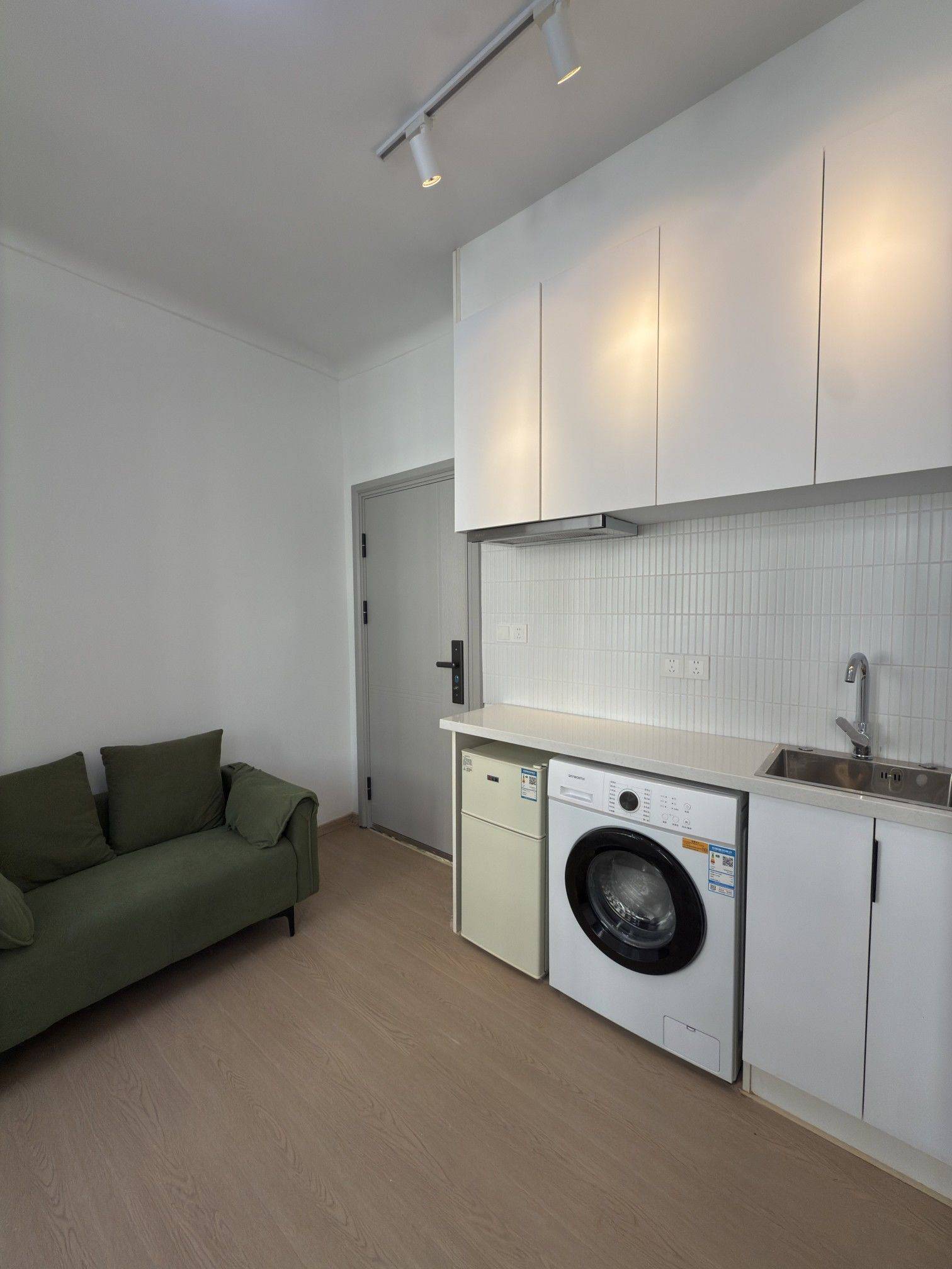 Shanghai-Jing‘An-Cozy Home,Clean&Comfy,No Gender Limit,Hustle & Bustle,“Friends”,Chilled