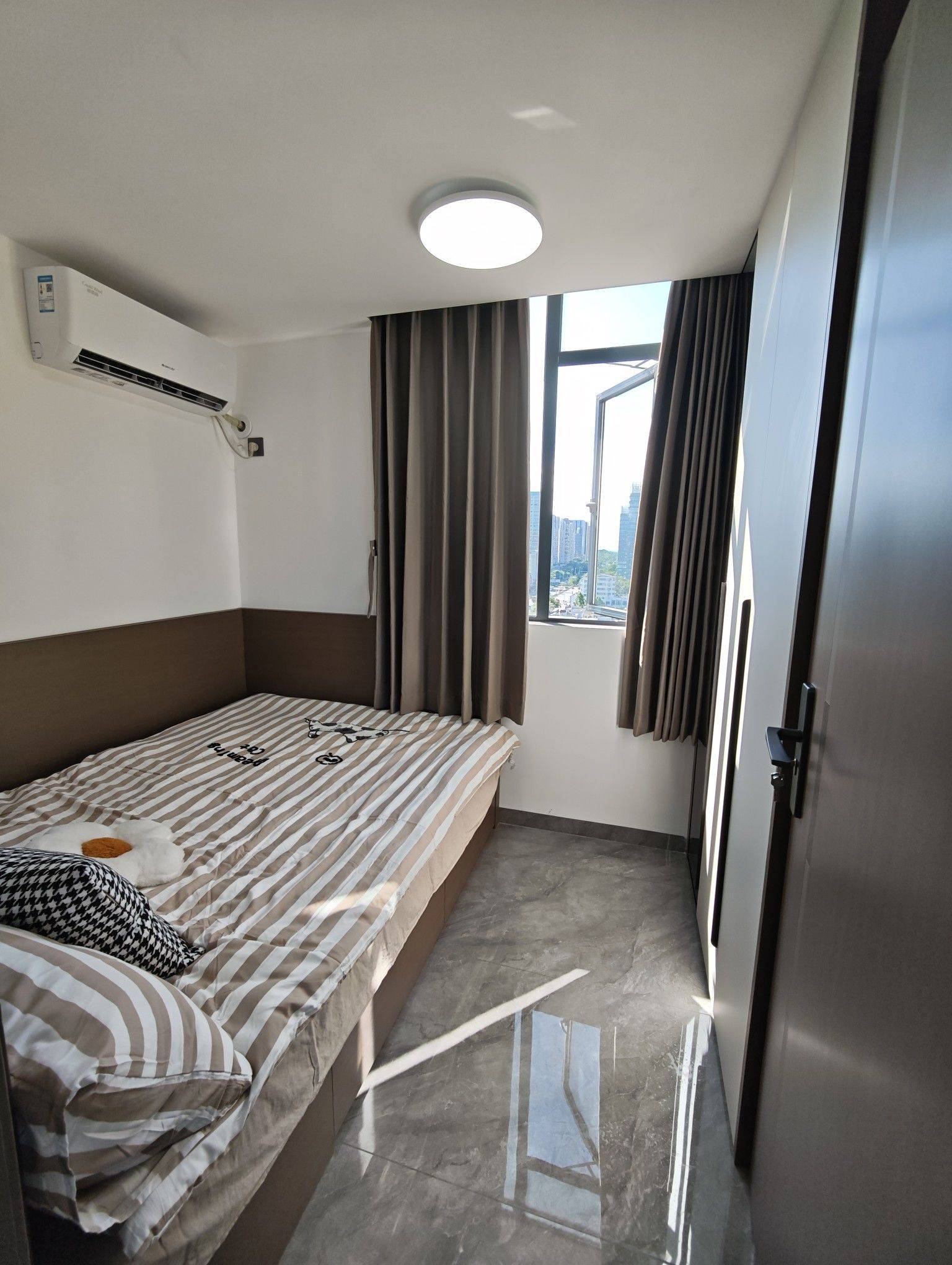 Shenzhen-BaoAn-固戍地铁站,宝安租房,Pet Friendly,LGBTQ Friendly,Cozy Home,Clean&Comfy,“Friends”,Chilled