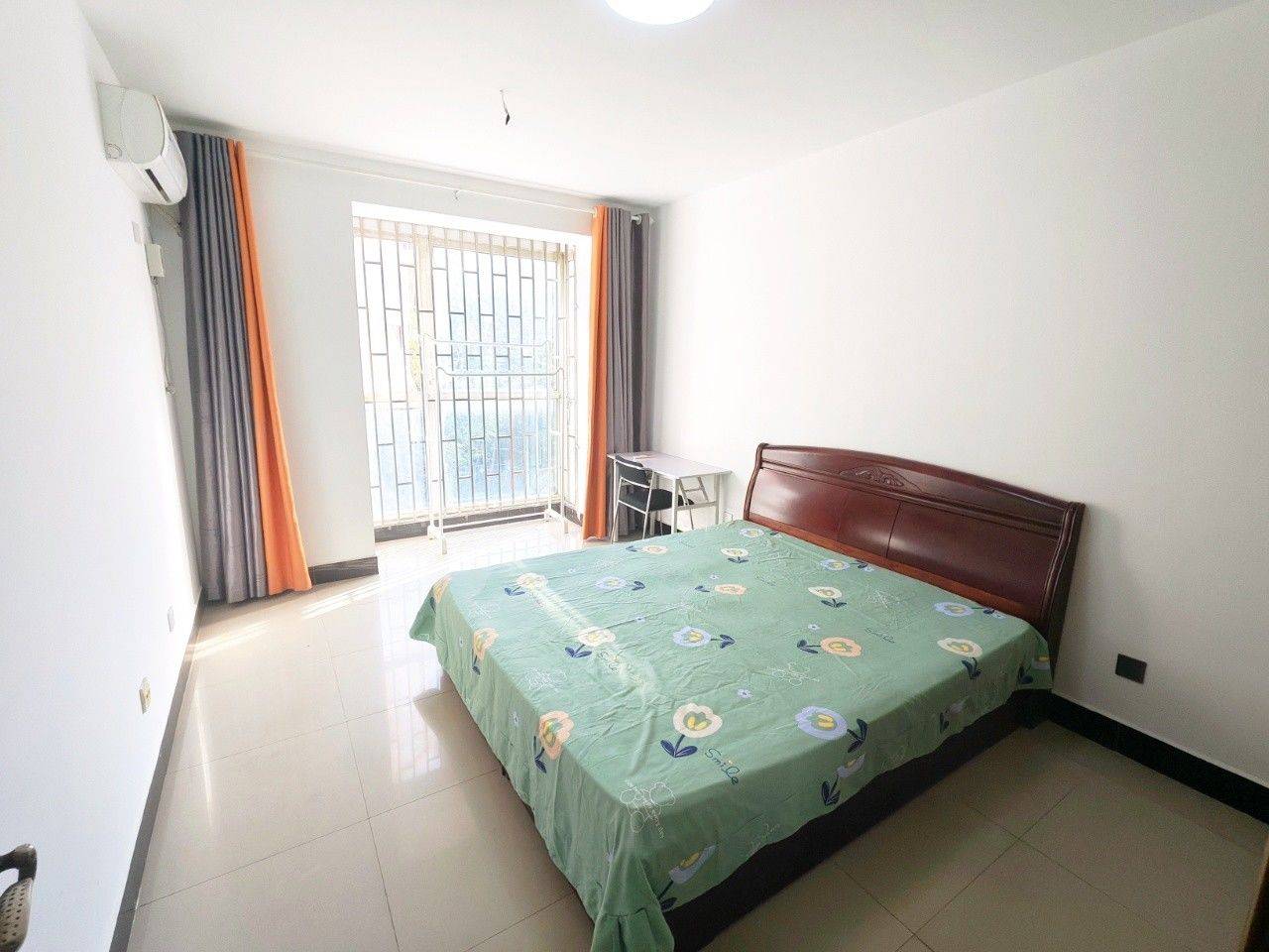 Zhengzhou-Guancheng-Cozy Home,Clean&Comfy,No Gender Limit,Hustle & Bustle,“Friends”,Chilled,LGBTQ Friendly,Pet Friendly