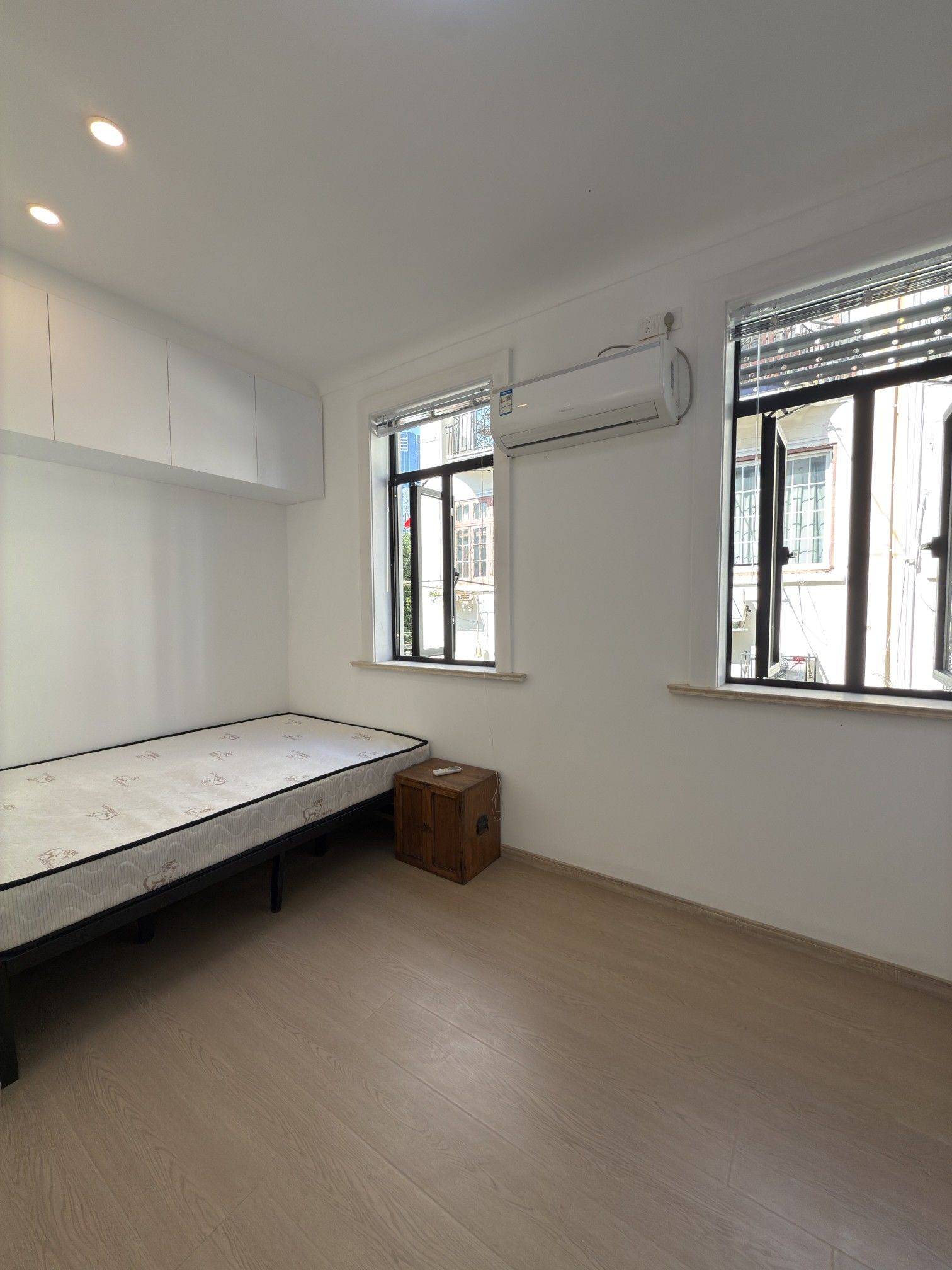 Shanghai-Jing‘An-Cozy Home,Clean&Comfy,No Gender Limit,Hustle & Bustle,“Friends”,Chilled,LGBTQ Friendly,Pet Friendly