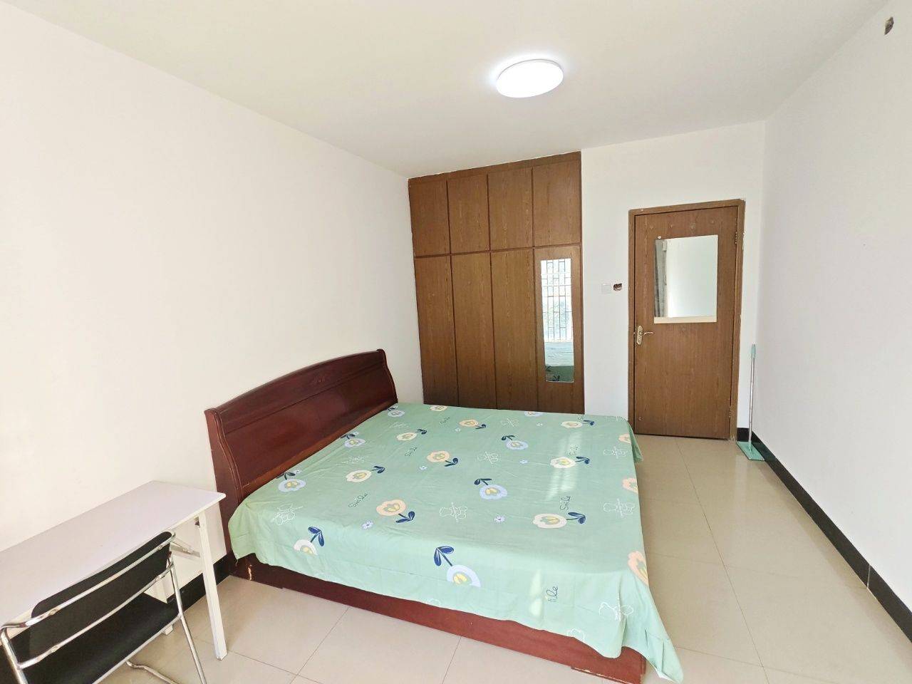 Zhengzhou-Guancheng-Cozy Home,Clean&Comfy,No Gender Limit,Hustle & Bustle,“Friends”,Chilled,LGBTQ Friendly,Pet Friendly