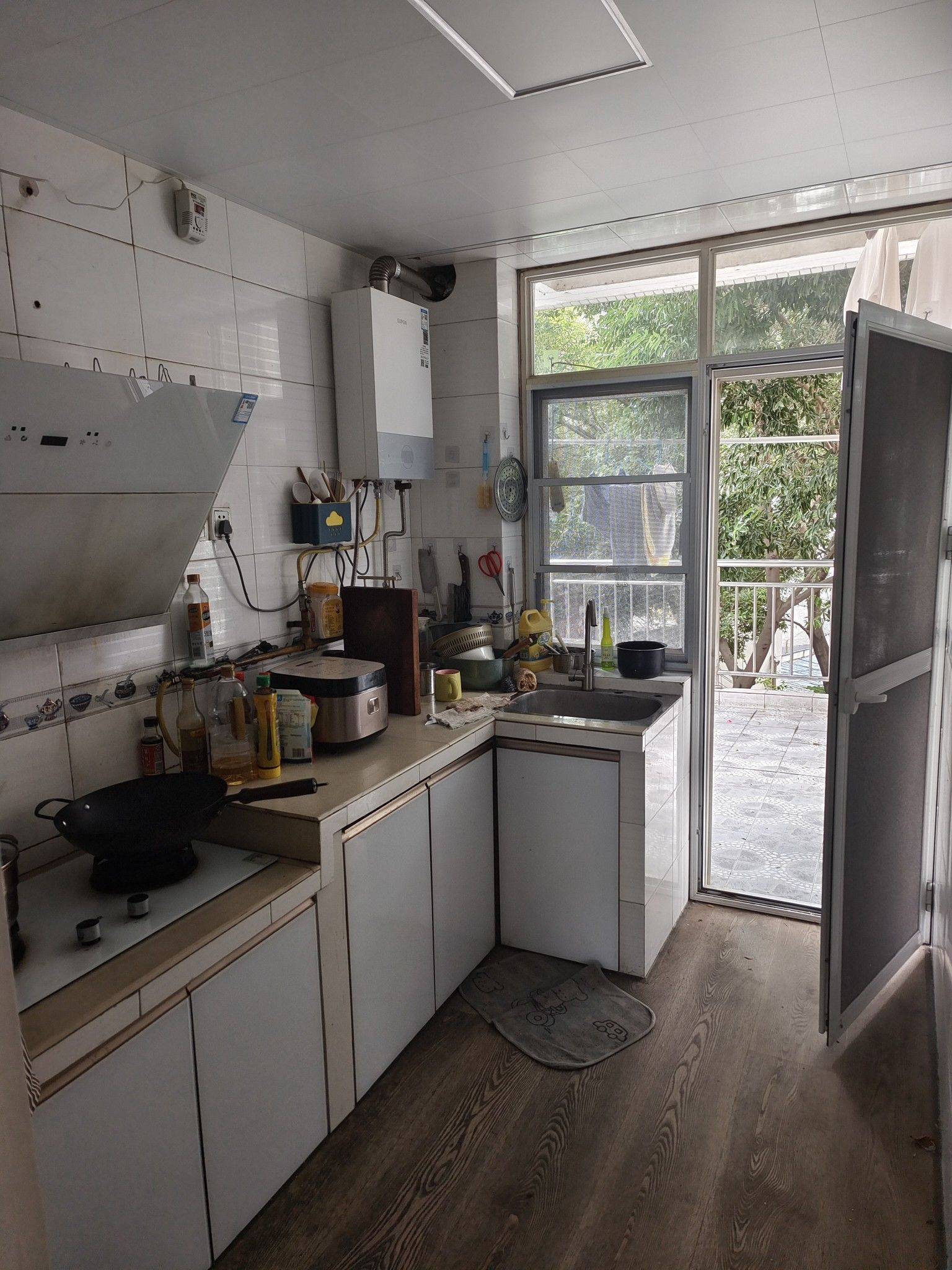Chengdu-Jinniu-Cozy Home,Clean&Comfy,No Gender Limit,Hustle & Bustle
