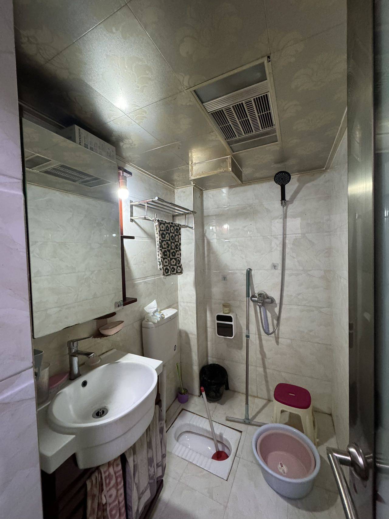 Kunming-Xishan-Cozy Home,Clean&Comfy,No Gender Limit,Hustle & Bustle,“Friends”,Chilled,LGBTQ Friendly,Pet Friendly