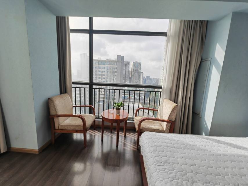 Chengdu-Qingyang-Cozy Home,Clean&Comfy,No Gender Limit,Hustle & Bustle,“Friends”,Chilled,Pet Friendly