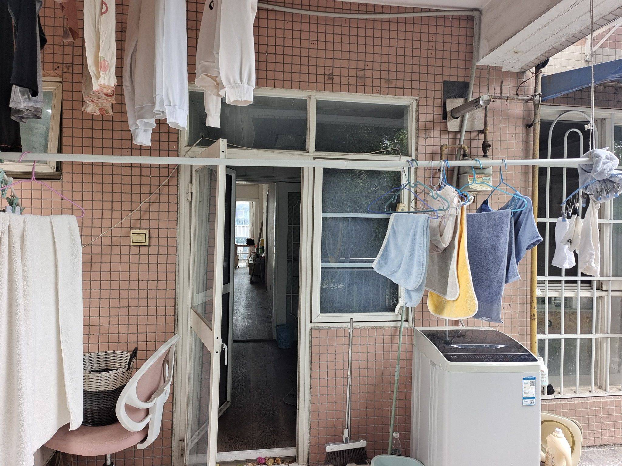 Chengdu-Jinniu-Cozy Home,Clean&Comfy,No Gender Limit,Hustle & Bustle