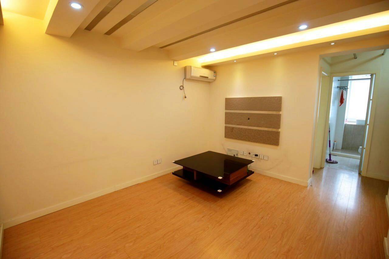 Shanghai-Jing‘An-Cozy Home,“Friends”