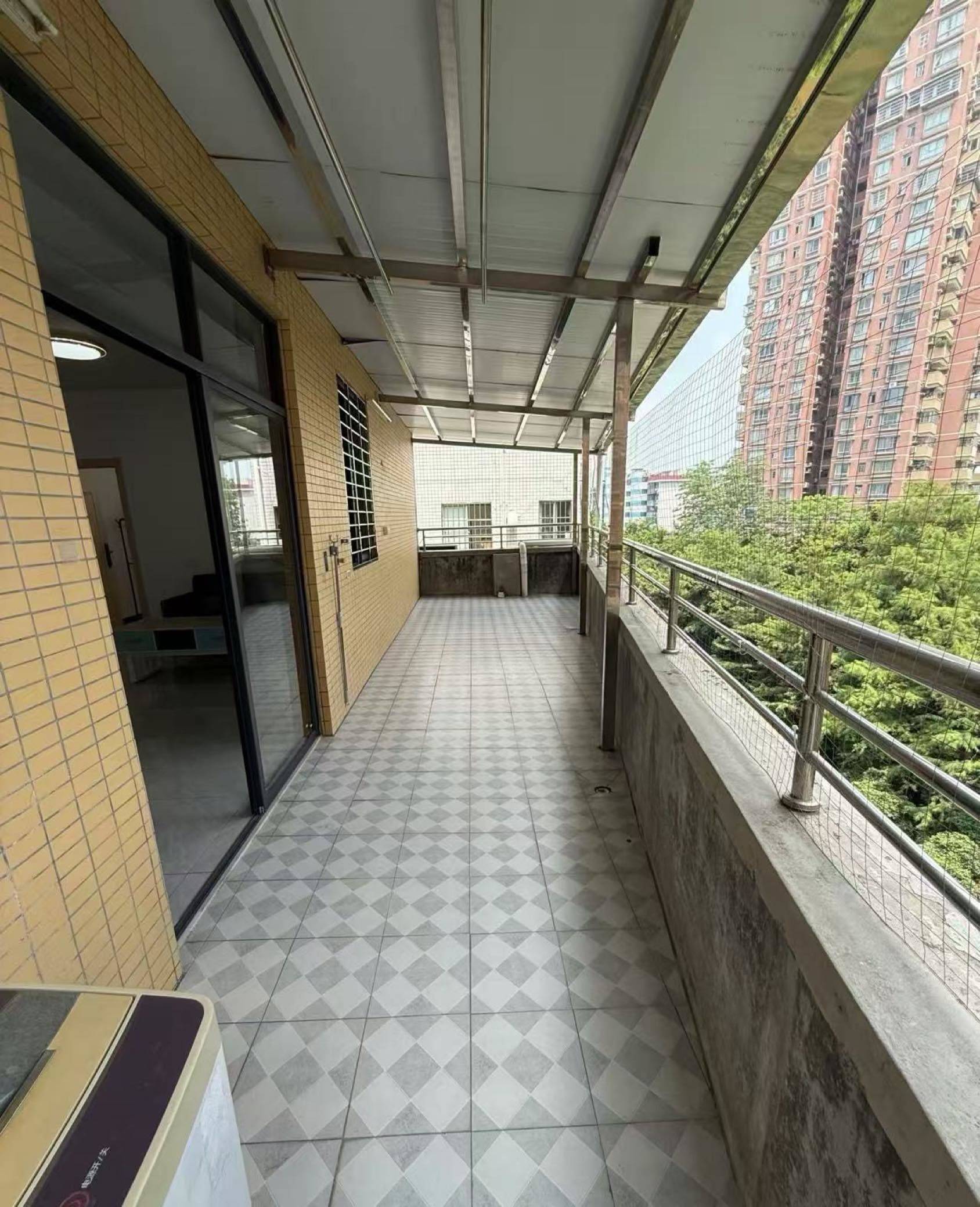 Guangzhou-Tianhe-Cozy Home,Clean&Comfy,No Gender Limit,Hustle & Bustle,“Friends”,Chilled,LGBTQ Friendly,Pet Friendly