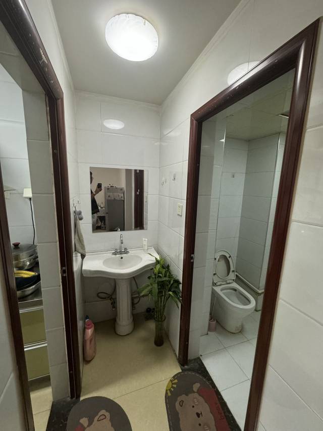 Zhengzhou-Erqi-Cozy Home,Clean&Comfy,No Gender Limit,Hustle & Bustle,“Friends”,Chilled,LGBTQ Friendly,Pet Friendly