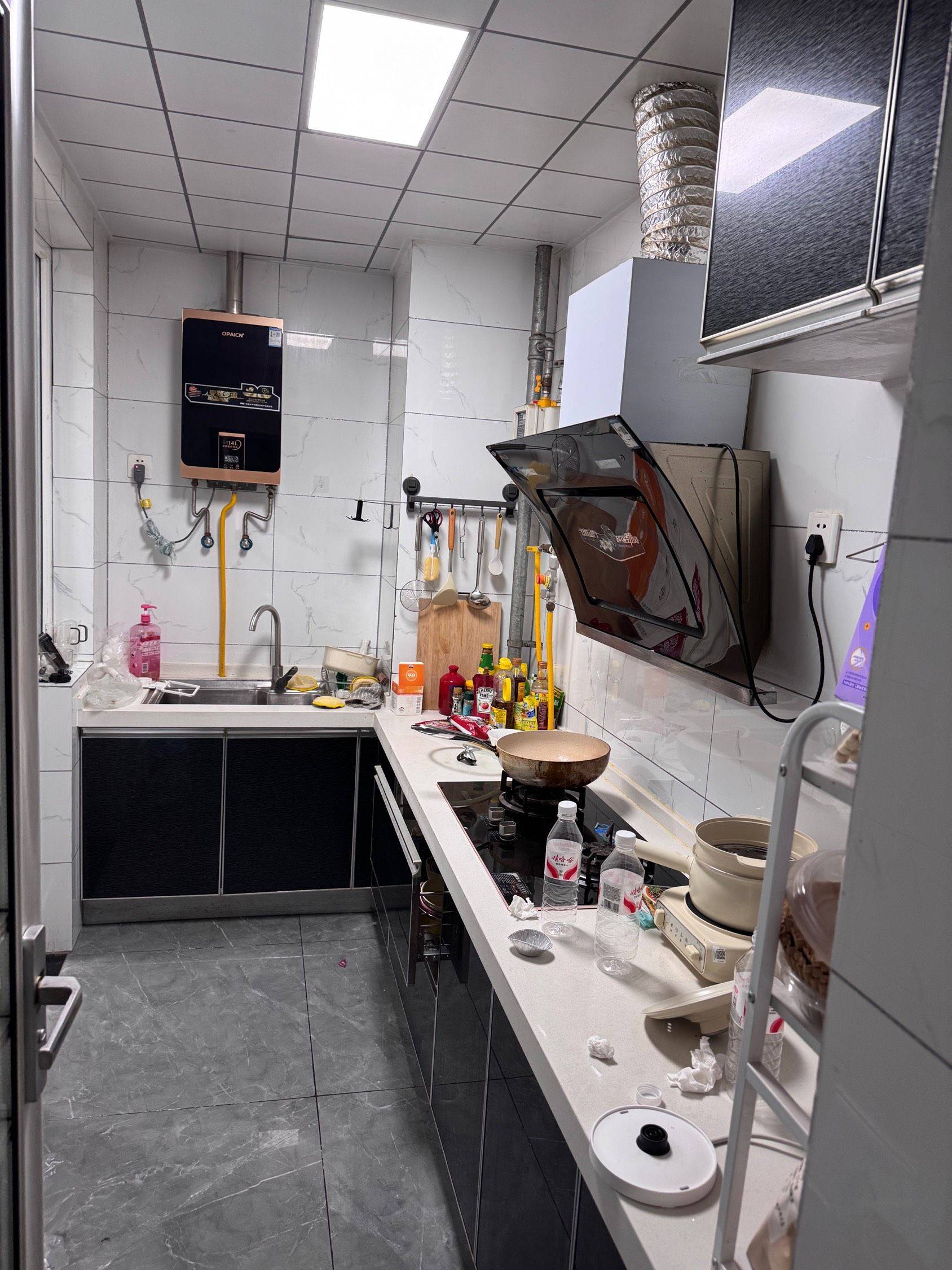 Zhengzhou-Erqi-Cozy Home,Clean&Comfy,No Gender Limit,Hustle & Bustle,“Friends”,Chilled