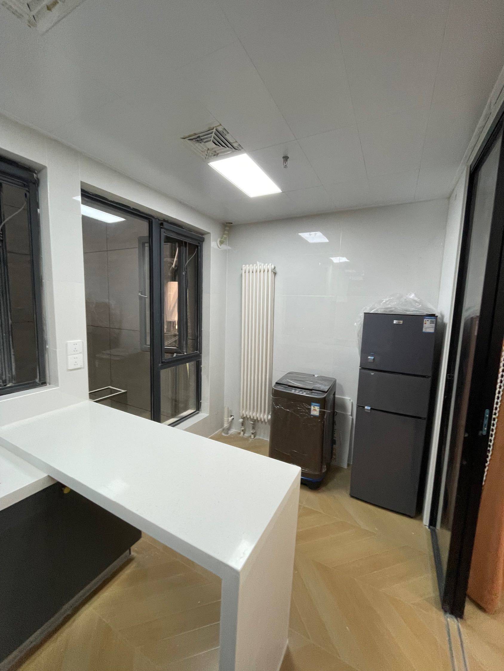 Zhengzhou-Jinshui-Clean&Comfy,No Gender Limit,Hustle & Bustle,Pet Friendly
