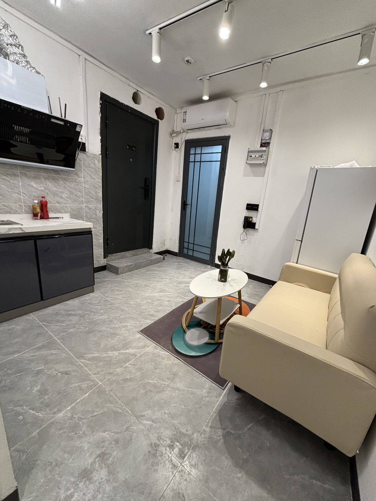 Shenzhen-Nanshan-Cozy Home,Clean&Comfy,No Gender Limit,Hustle & Bustle,“Friends”,LGBTQ Friendly,Pet Friendly