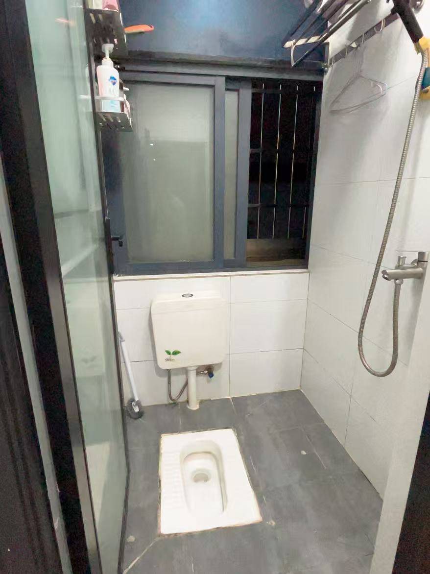 Shenzhen-Longgang-Cozy Home,Clean&Comfy,No Gender Limit,Hustle & Bustle,“Friends”,Chilled,Pet Friendly
