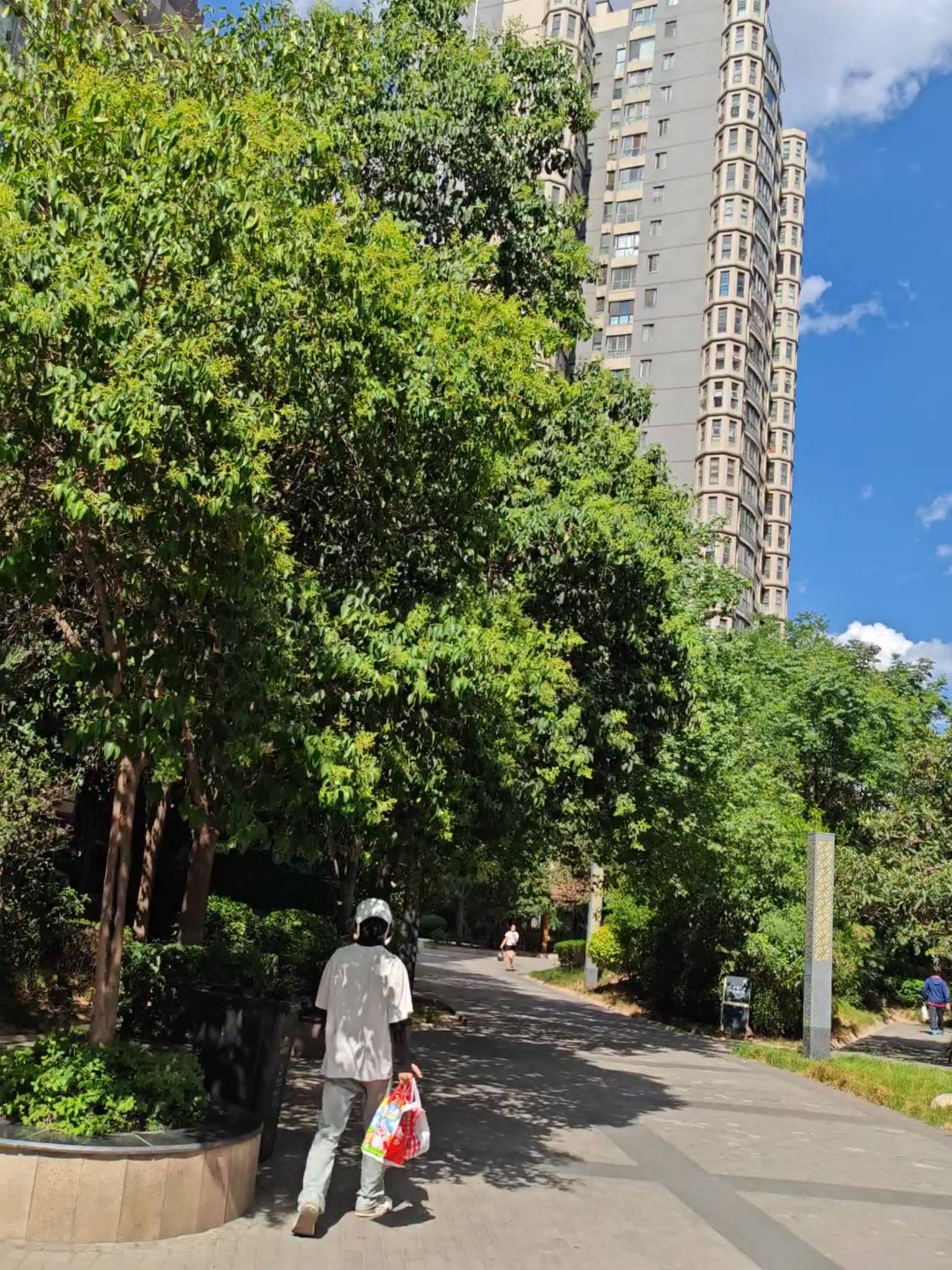 Xi'An-Weiyang-Cozy Home,Clean&Comfy,No Gender Limit,Hustle & Bustle,“Friends”,Chilled