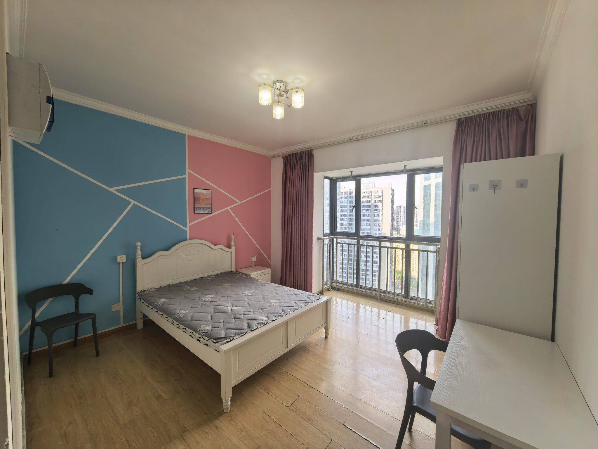 Kunming-Panlong-限女生,可短租月付,免费维修及公共卫生每周打扫,房东直租全包无其它费用,Pet Friendly,LGBTQ Friendly,Cozy Home,Clean&Comfy,Hustle & Bustle,“Friends”,Chilled