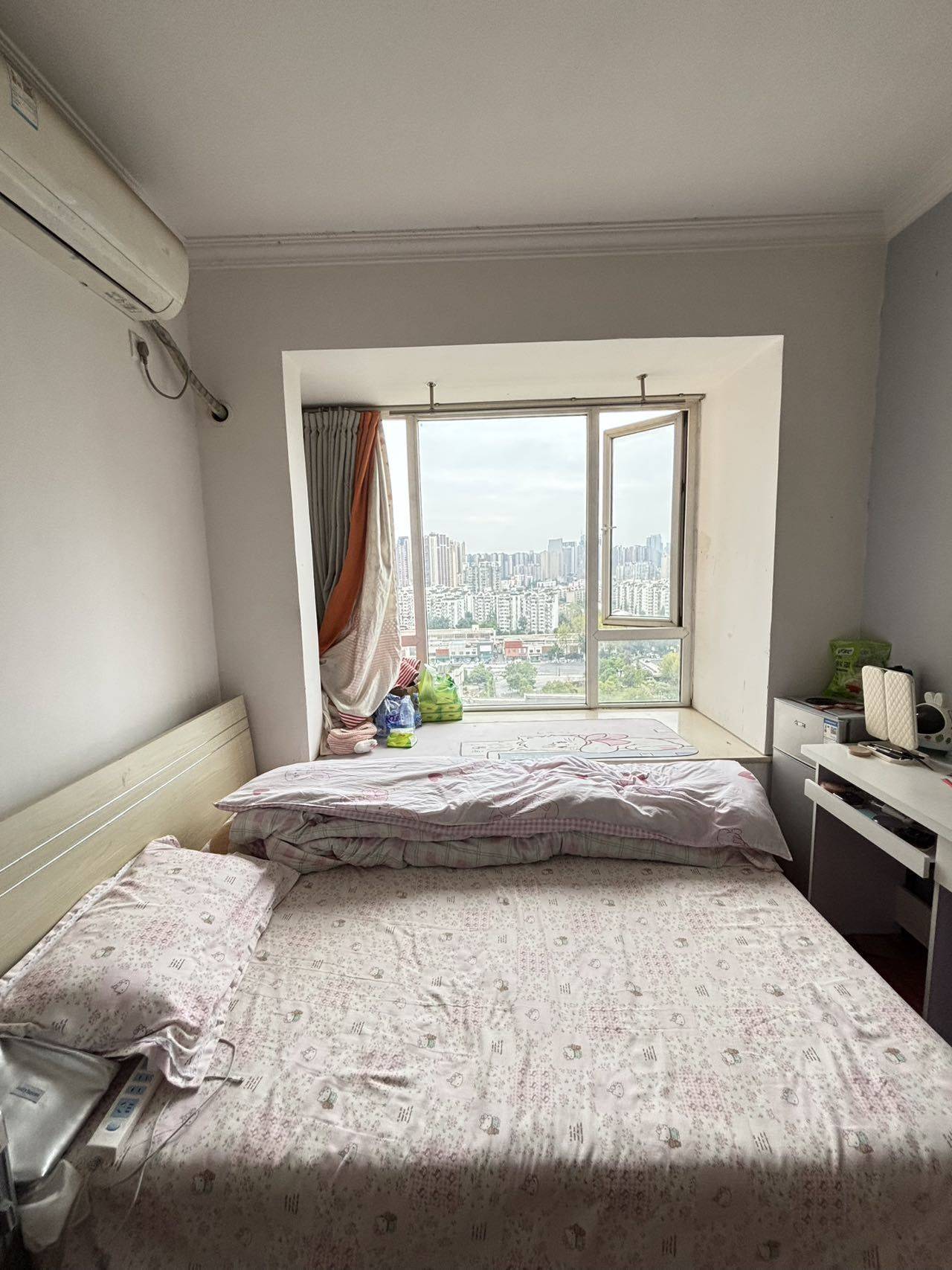 Chengdu-Chenghua-Cozy Home,Clean&Comfy,No Gender Limit,Hustle & Bustle