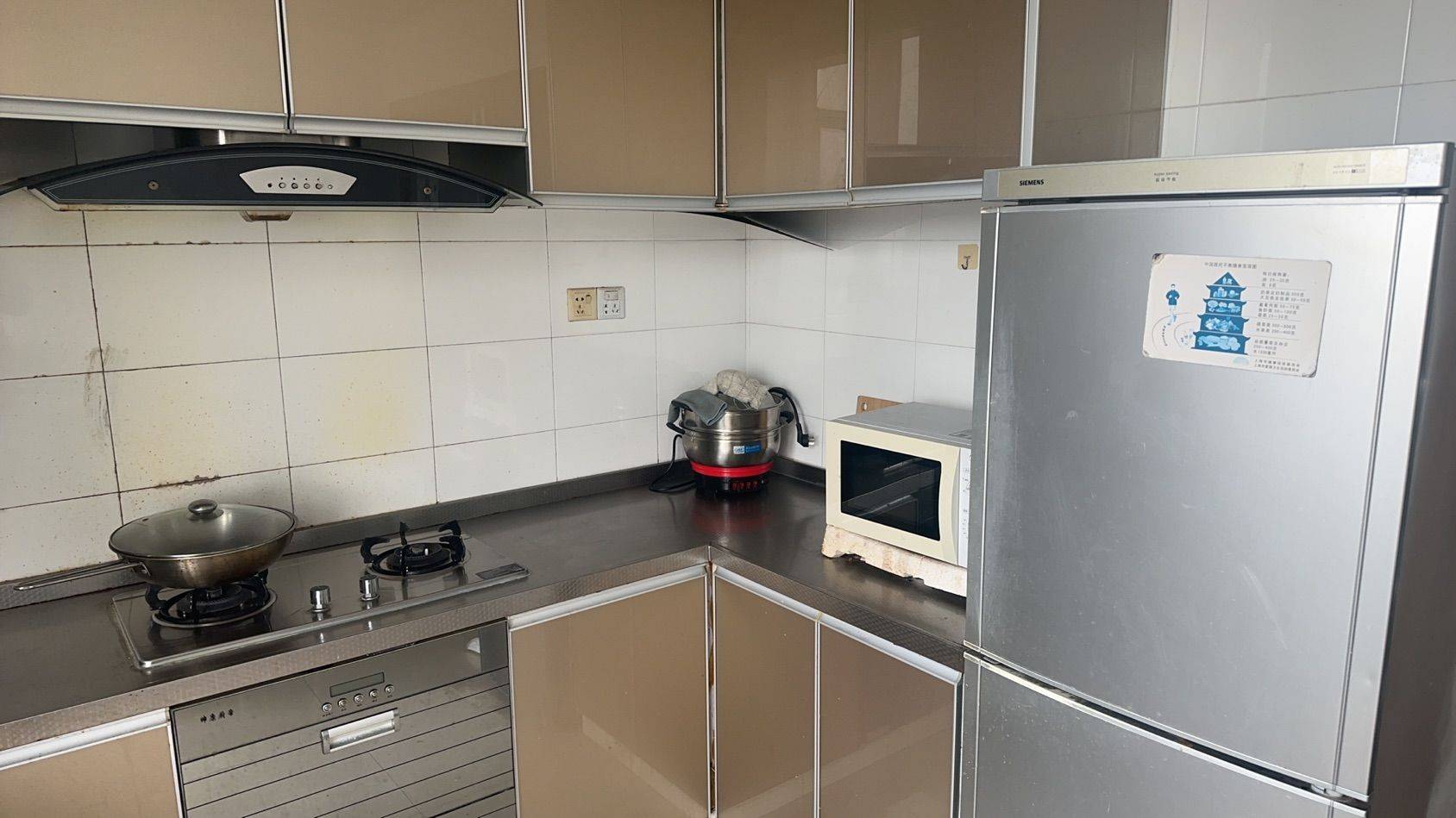 Shanghai-Pudong-🔥地铁零距离,🔥宠物友好,🔥民用水电,🔥干净治愈,🔥押一付一,🔥支持短租,🔥拎包入住,🔥温馨小窝