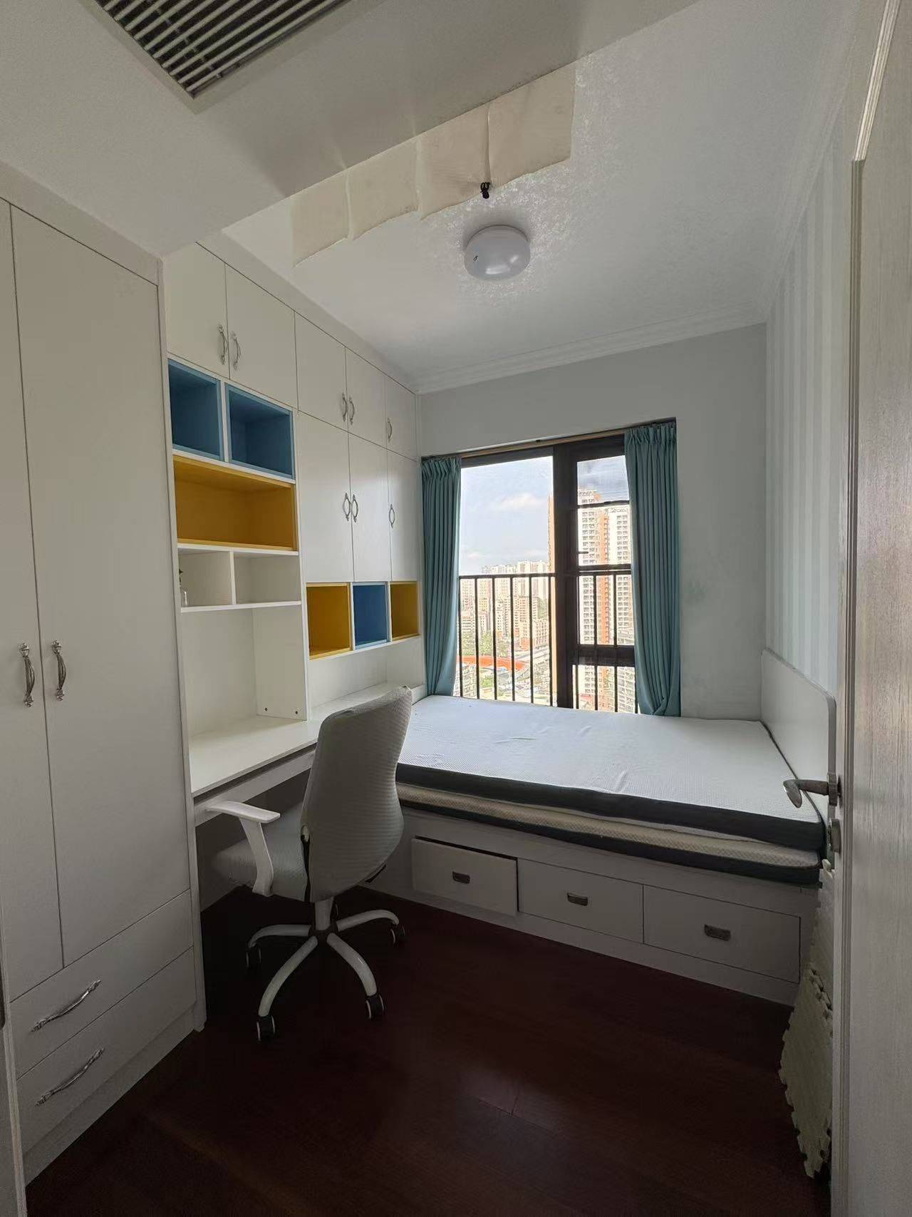 Shenzhen-Longhua-Cozy Home,Clean&Comfy,No Gender Limit