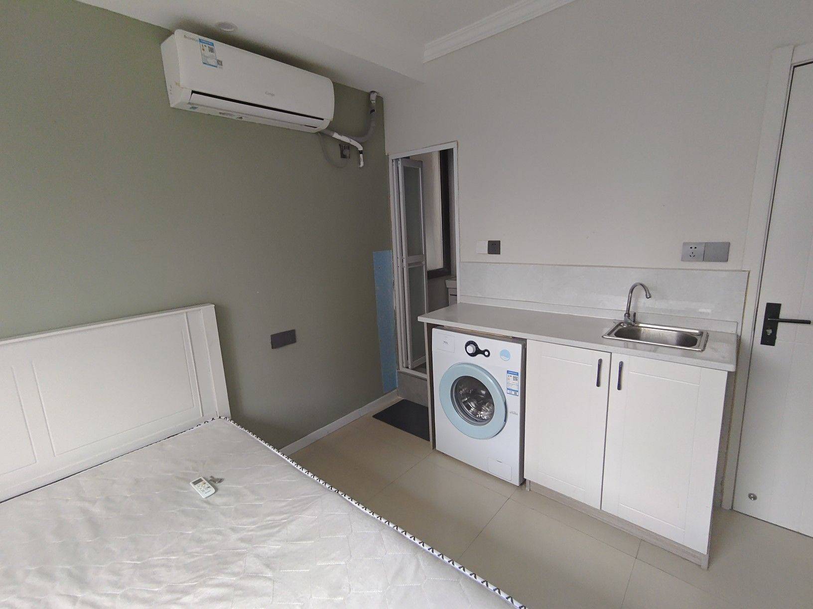 Hangzhou-Binjiang-Cozy Home,Clean&Comfy,No Gender Limit,Hustle & Bustle,“Friends”,Chilled,LGBTQ Friendly