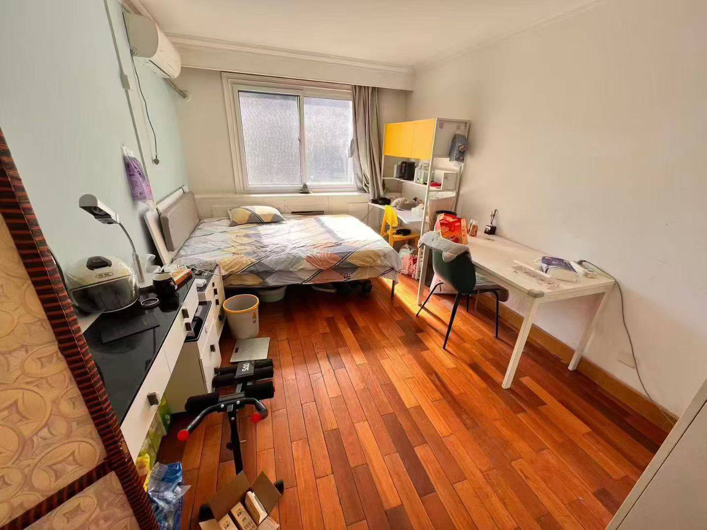 Beijing-Shijingshan-Cozy Home,Clean&Comfy,No Gender Limit,Hustle & Bustle,“Friends”,Chilled,LGBTQ Friendly,Pet Friendly