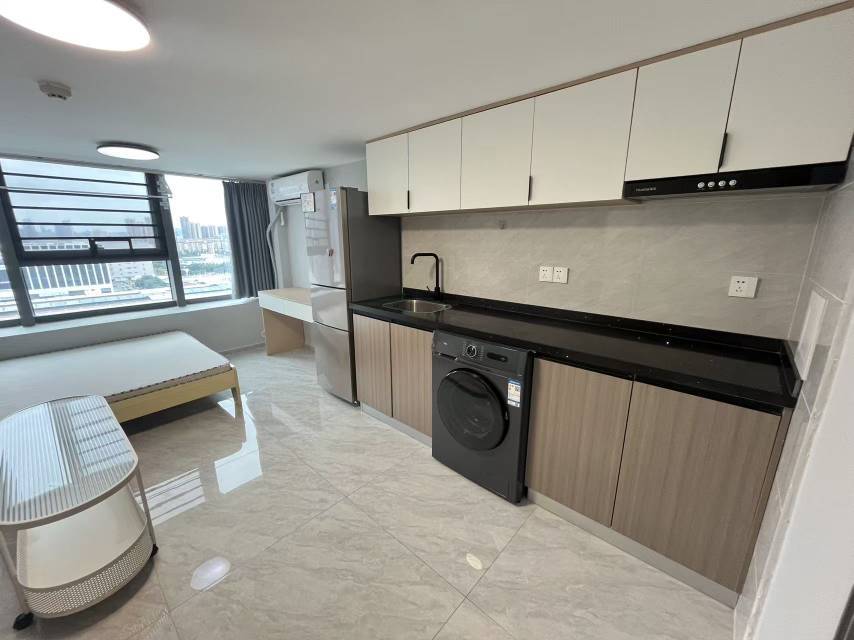 Guangzhou-Huangpu-Cozy Home,Clean&Comfy,No Gender Limit,Hustle & Bustle,“Friends”,Chilled