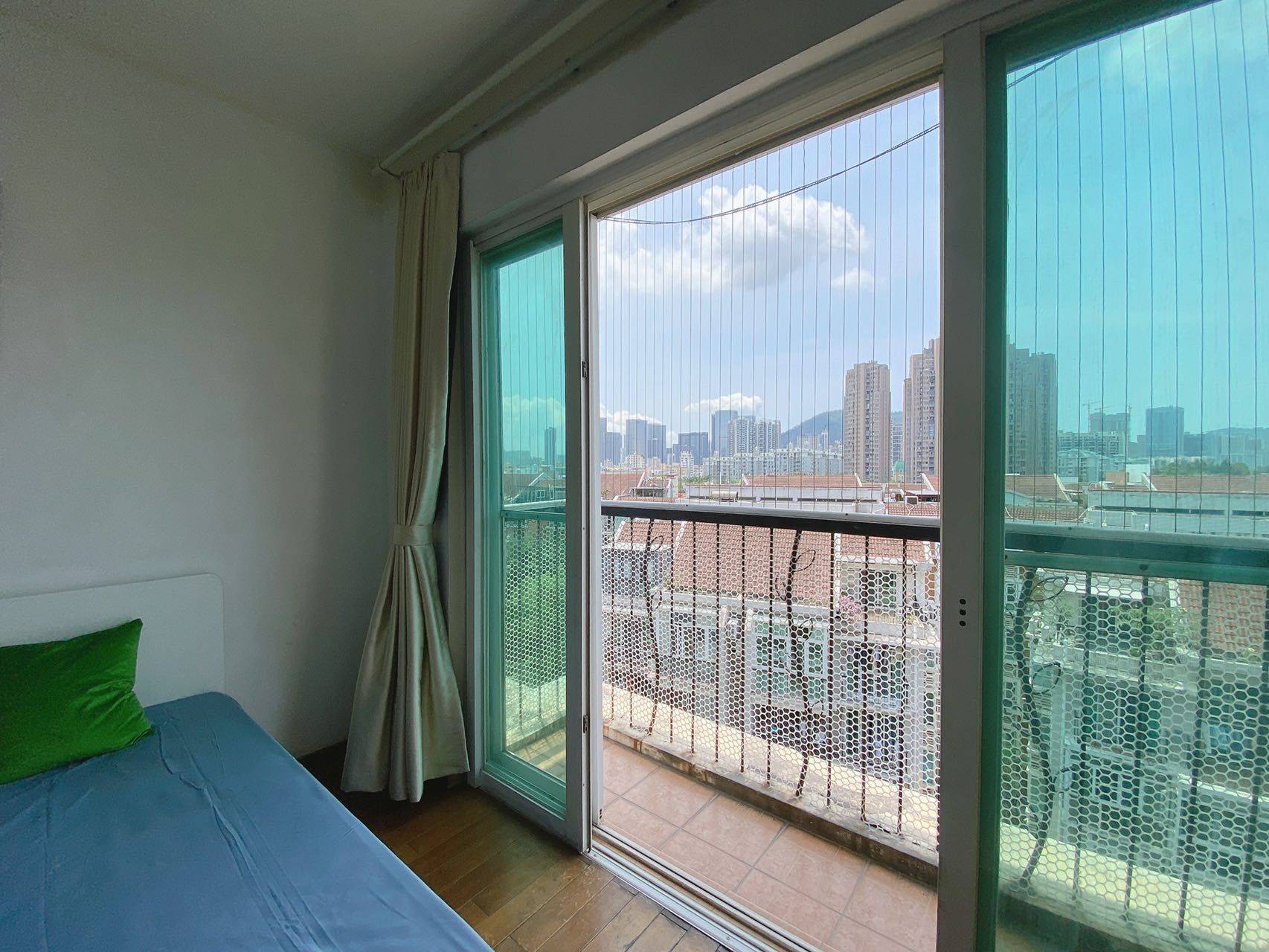 Shenzhen-Nanshan-LGBTQ Friendly,Pet Friendly