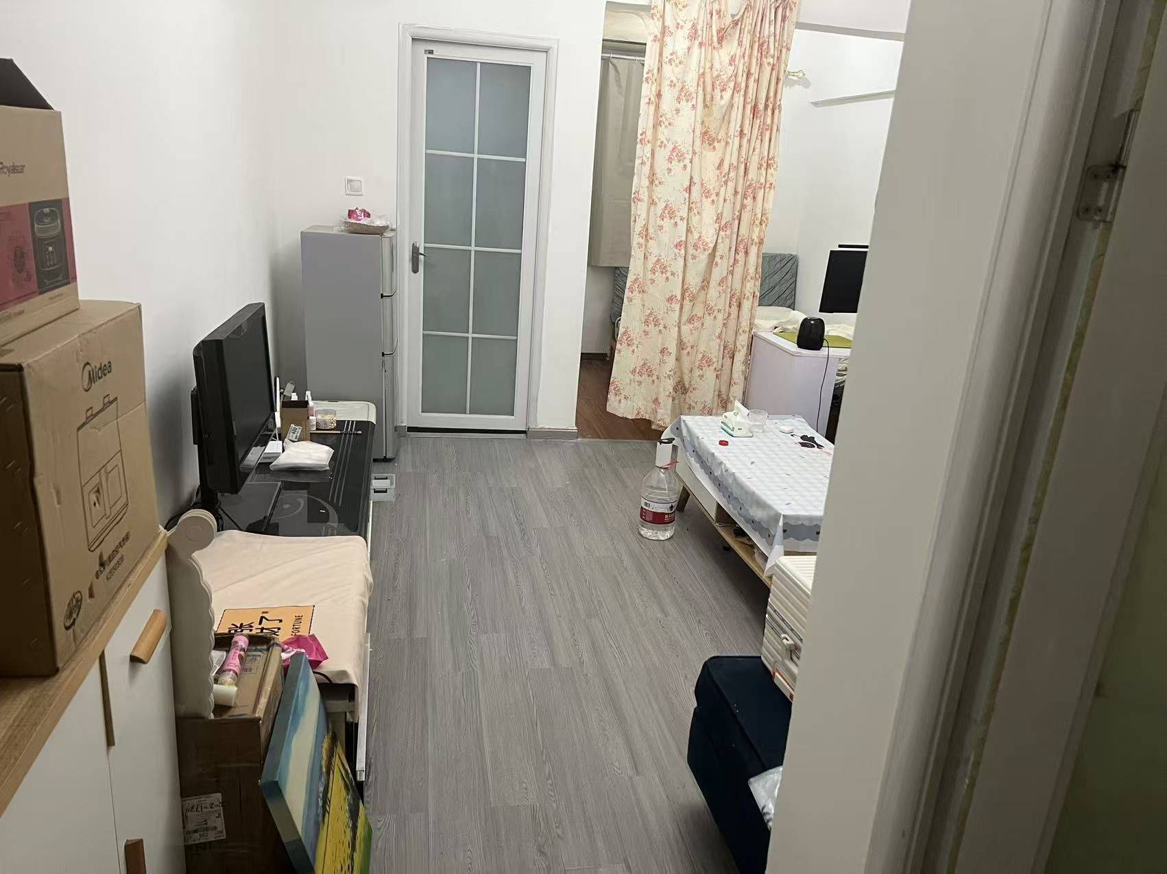 Chengdu-Pidu-Cozy Home,Clean&Comfy,No Gender Limit,Hustle & Bustle,“Friends”,Chilled,LGBTQ Friendly,Pet Friendly