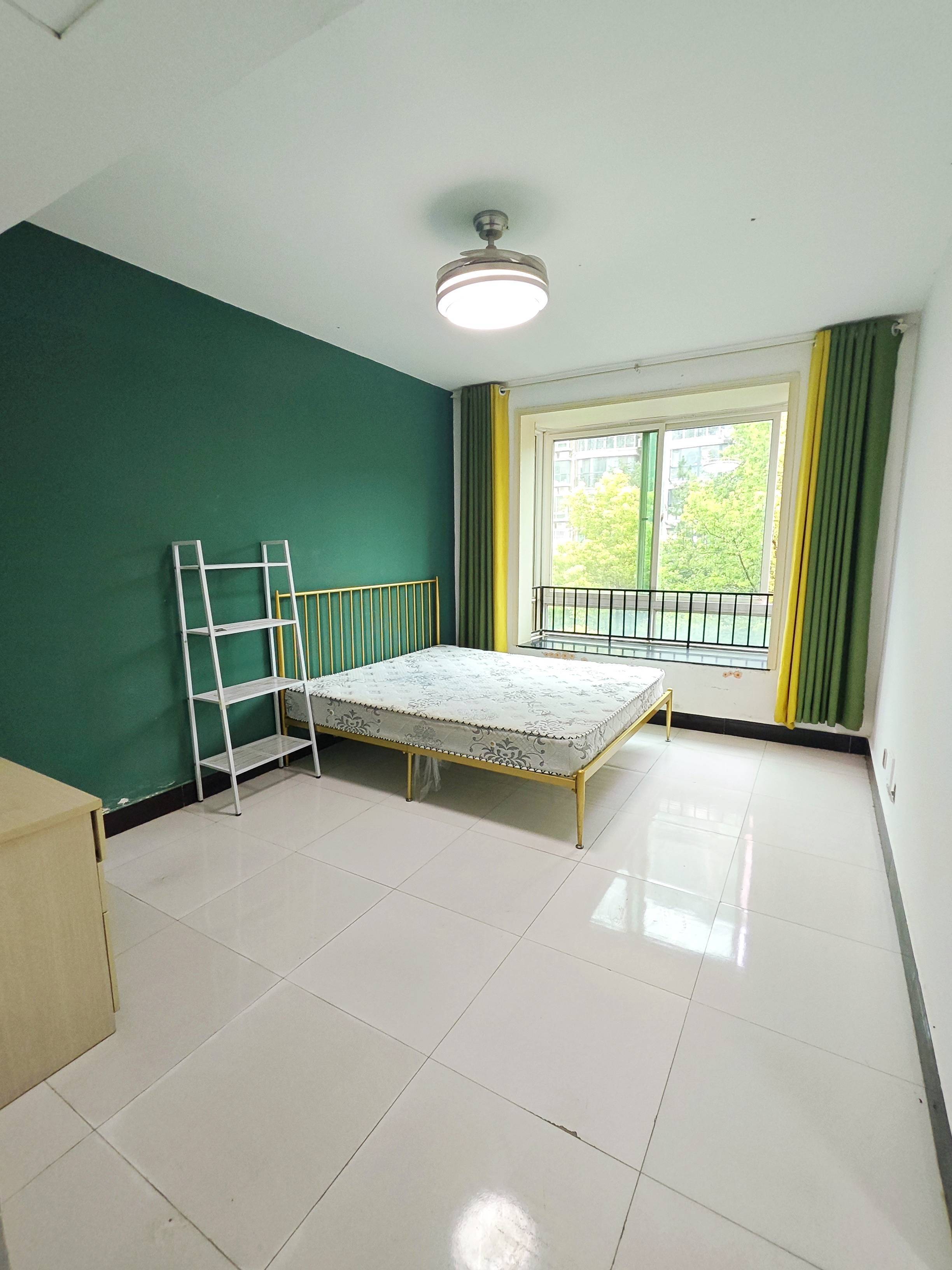 Zhengzhou-Guancheng-Cozy Home,Clean&Comfy,No Gender Limit,Hustle & Bustle,“Friends”,Chilled,LGBTQ Friendly,Pet Friendly