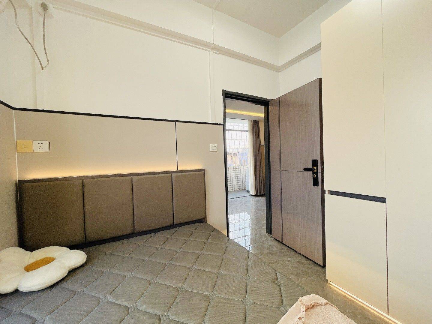Guangzhou-Baiyun-Cozy Home,Clean&Comfy,No Gender Limit,Hustle & Bustle,“Friends”