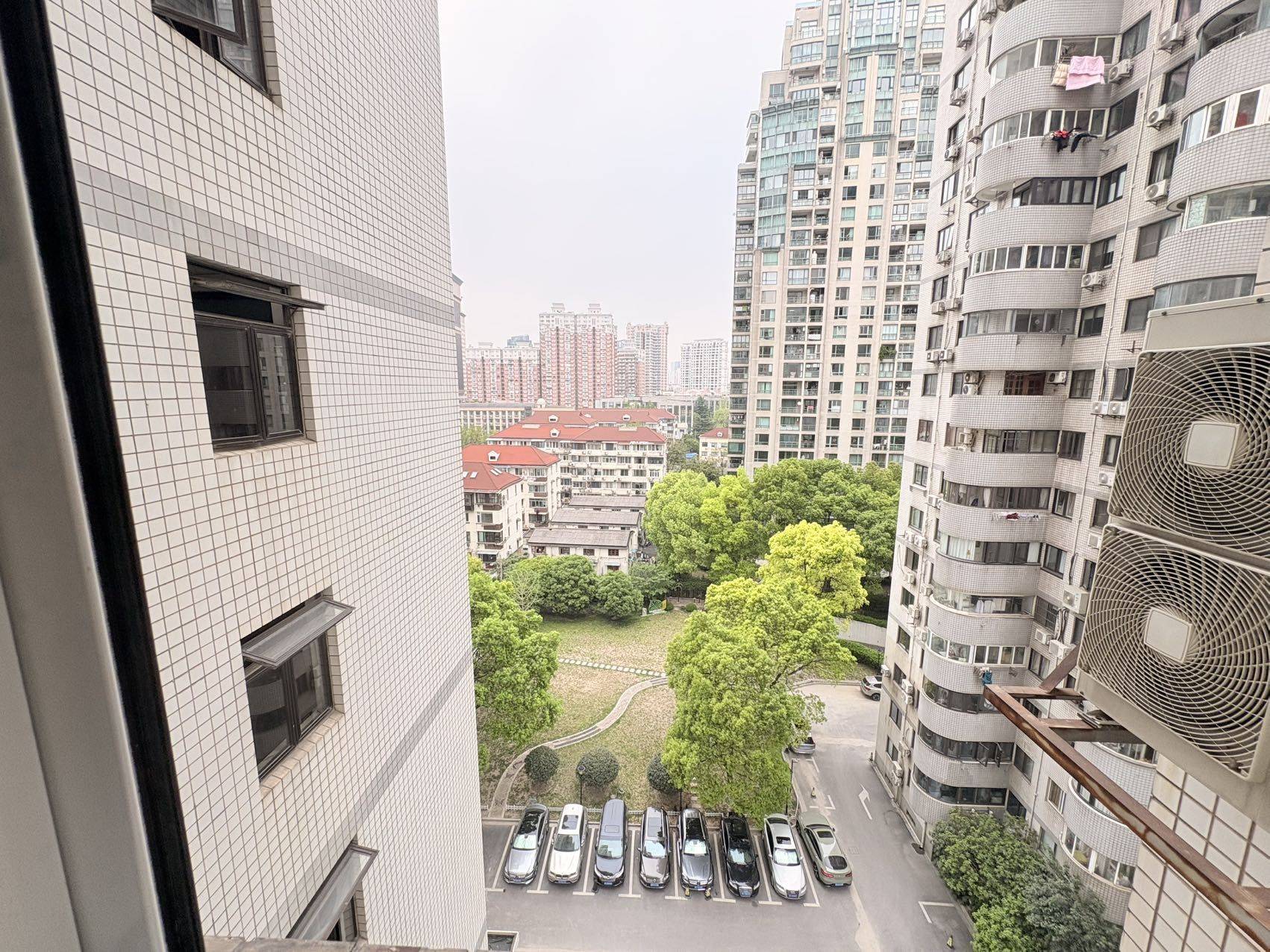 Shanghai-Jing‘An-No Gender Limit,Hustle & Bustle,“Friends”,Chilled,LGBTQ Friendly