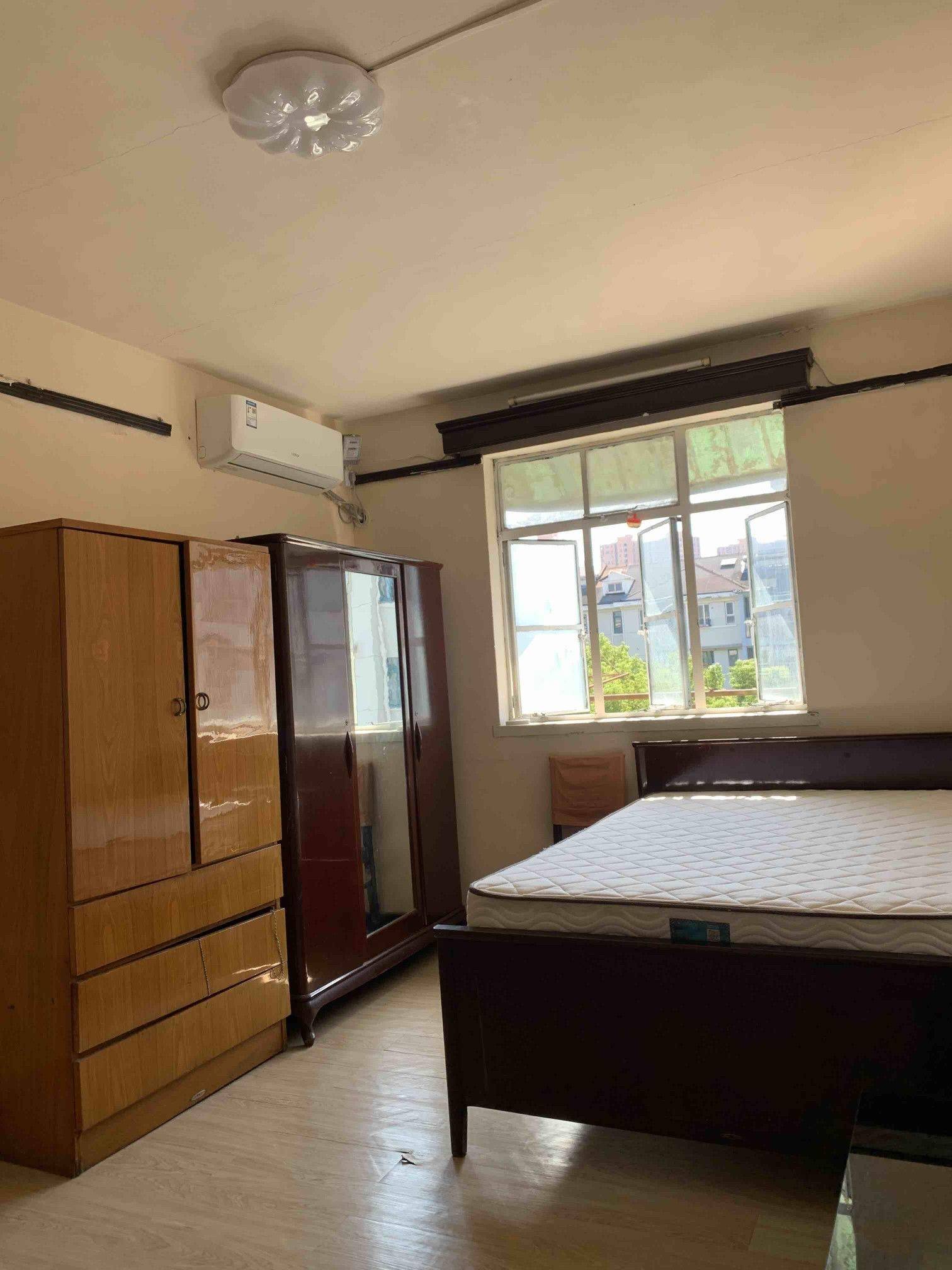 Shanghai-Jing‘An-Clean&Comfy,Hustle & Bustle,Pet Friendly