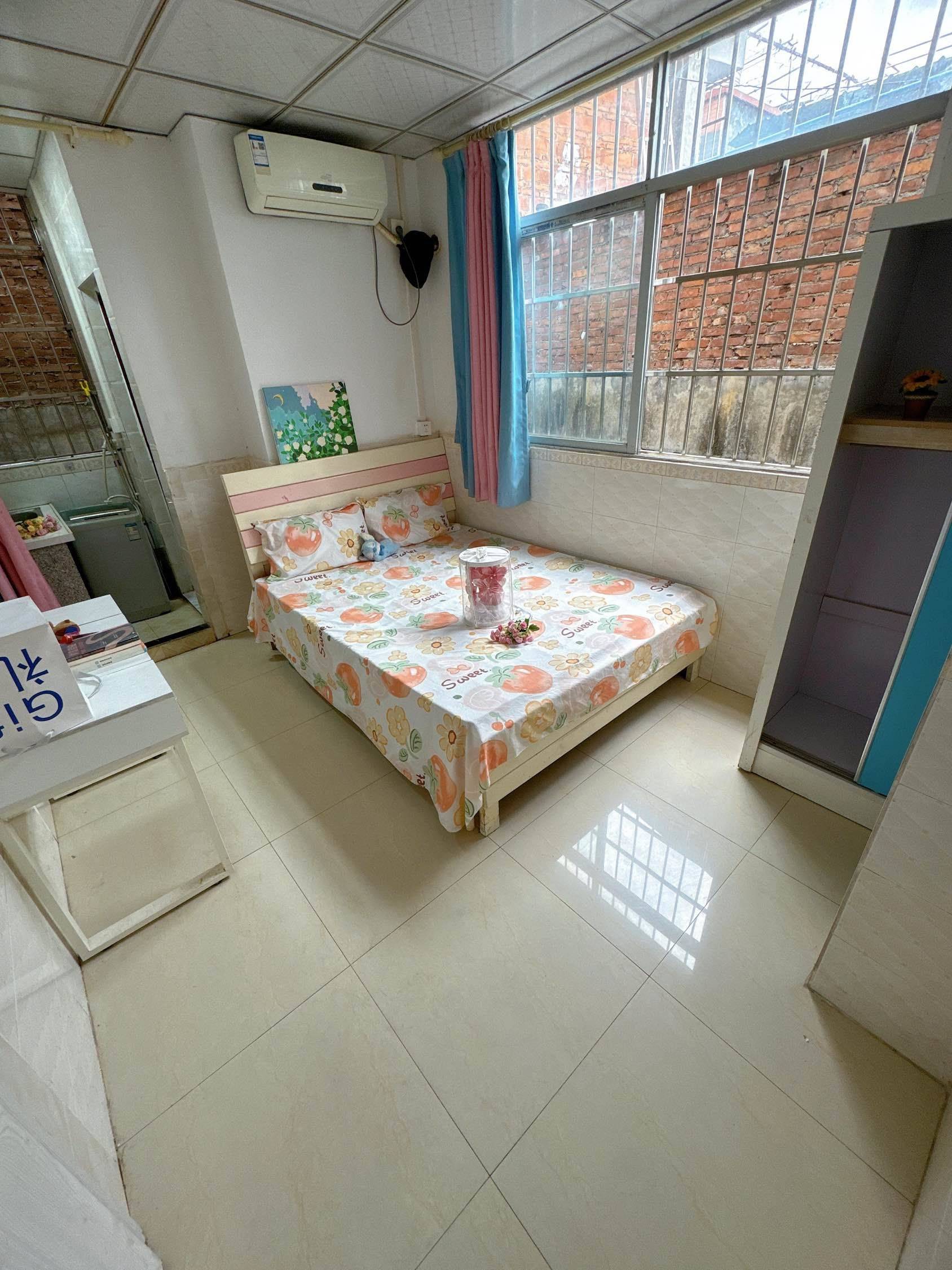 Guangzhou-Tianhe-Clean&Comfy,No Gender Limit