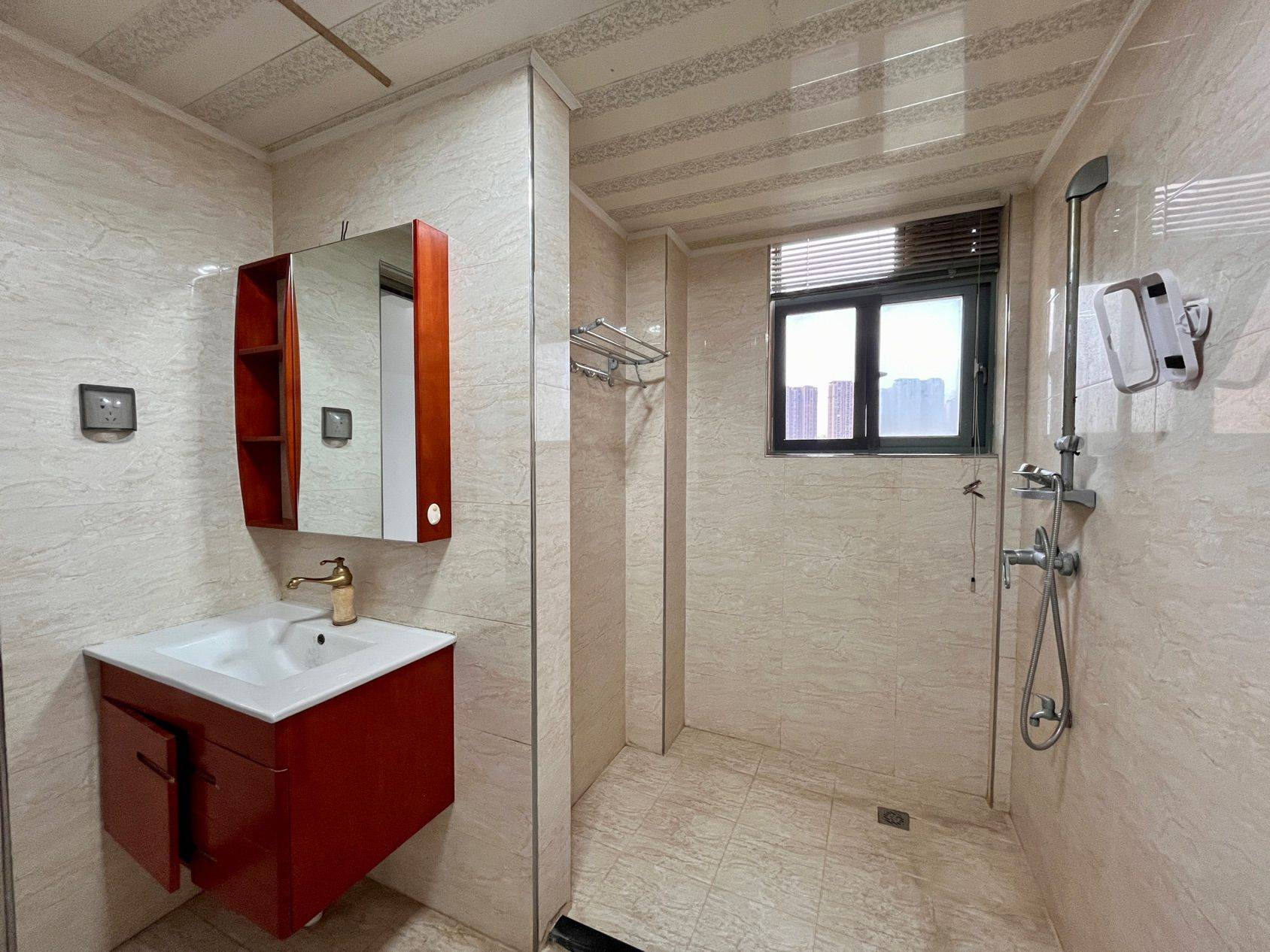 南宁-青秀区-温馨小窝,干净治愈,不限性别,老友记