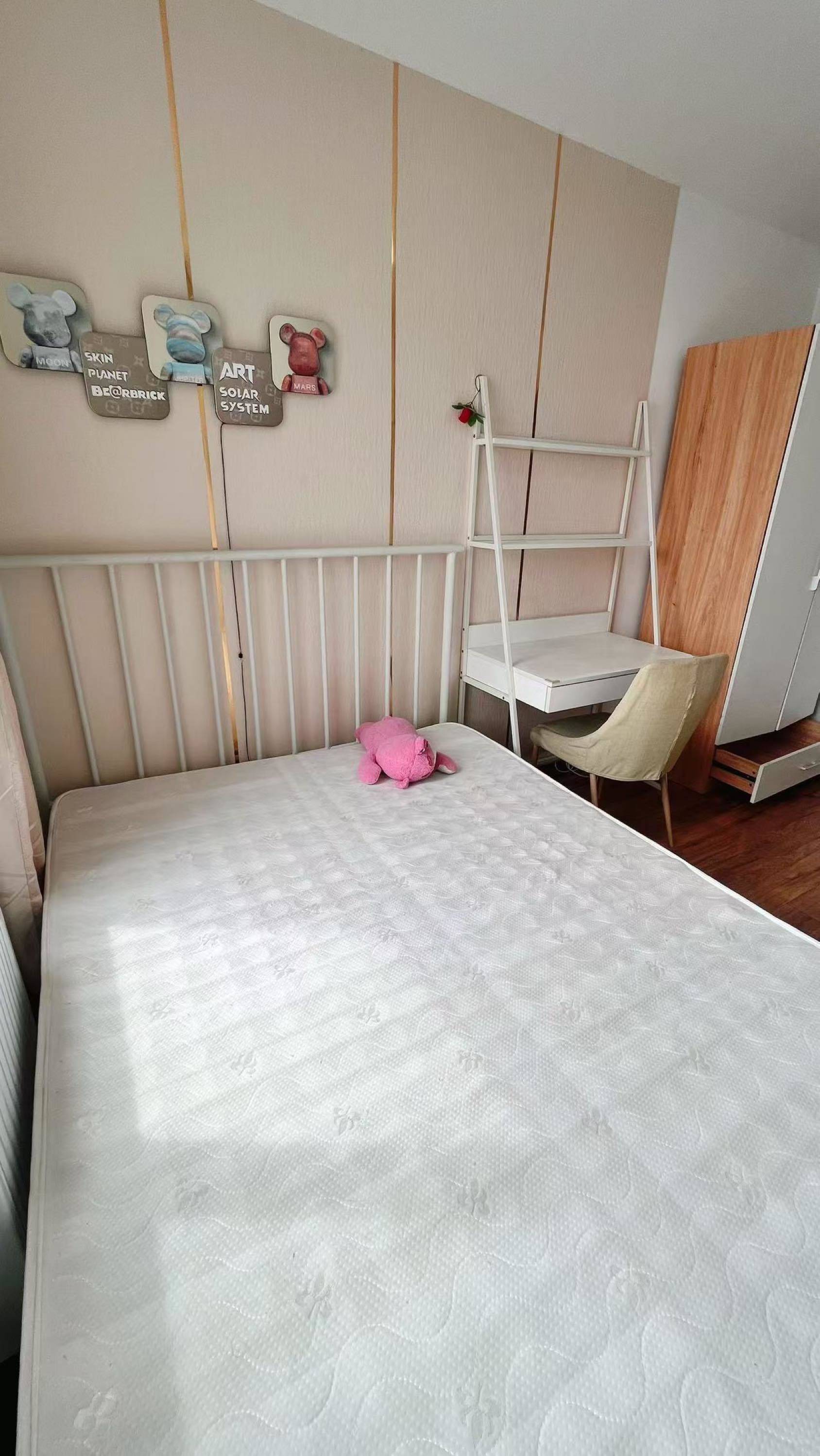 Beijing-Chaoyang-Cozy Home,Clean&Comfy,No Gender Limit,Hustle & Bustle,“Friends”,Chilled,LGBTQ Friendly,Pet Friendly